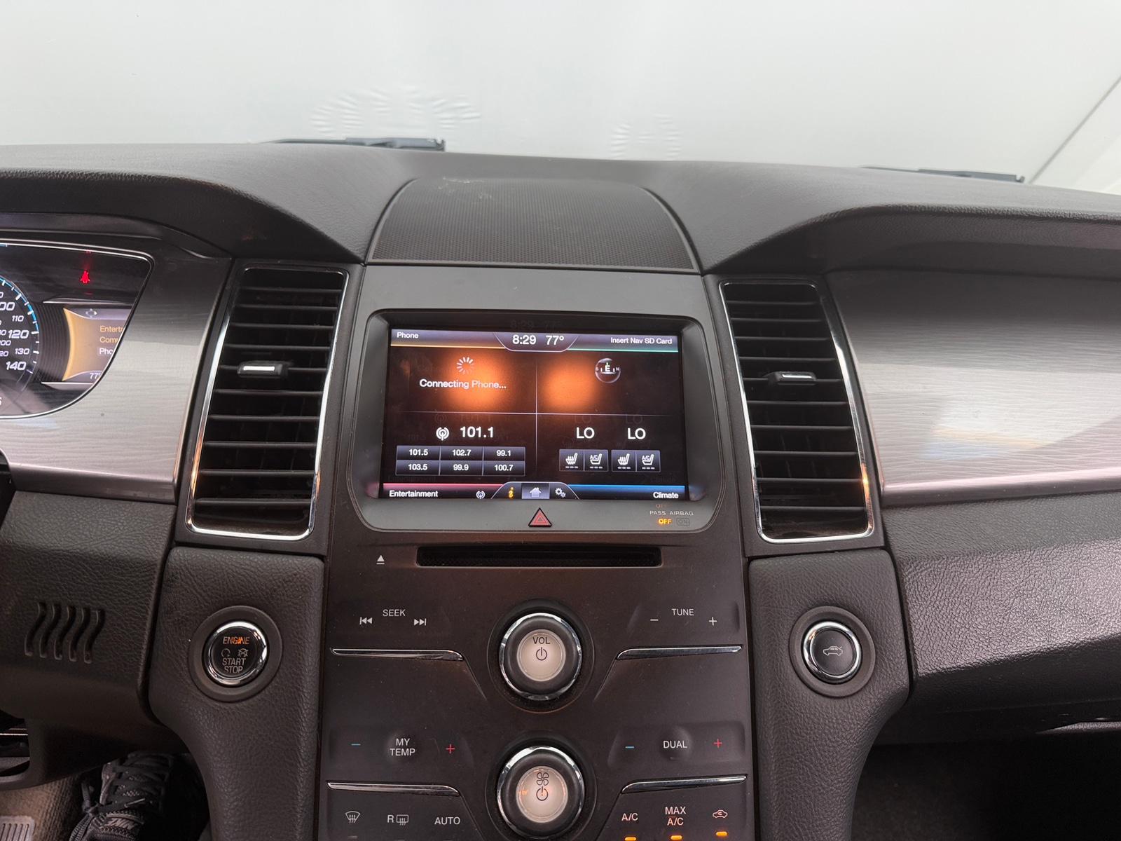 Thumbnail: 2015 Ford Taurus - 4