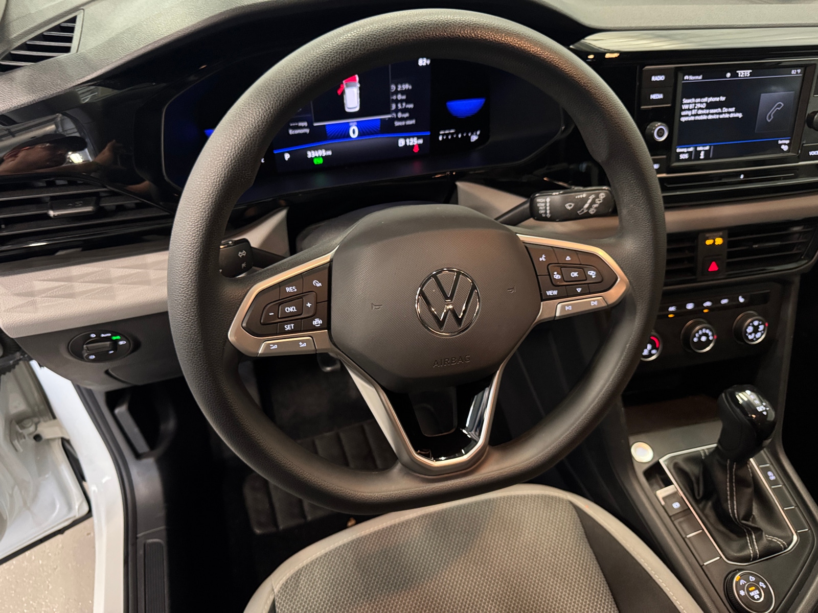Thumbnail: 2022 Volkswagen Taos - 5