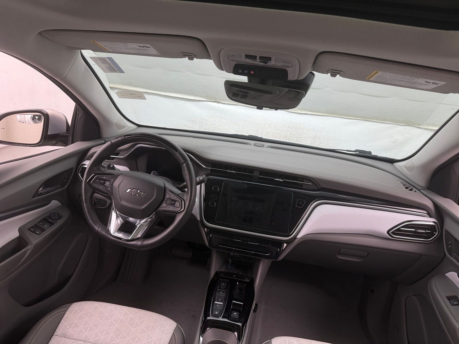 Thumbnail: 2023 Chevrolet Bolt EUV - 2