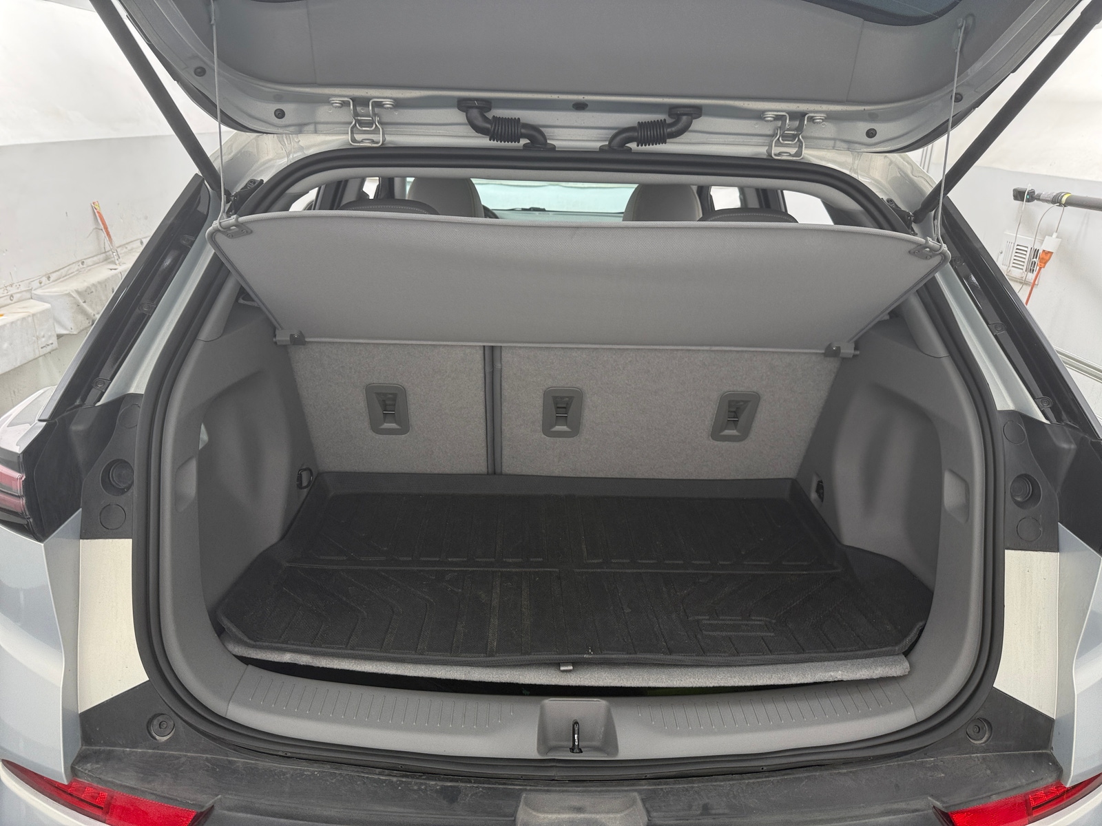 Thumbnail: 2023 Chevrolet Bolt EUV - 6