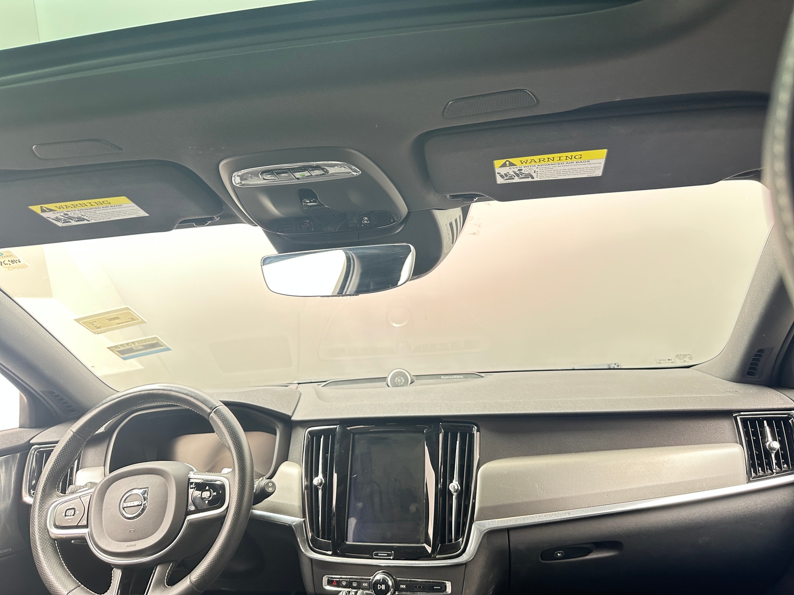 Thumbnail: 2018 Volvo V90 - 2