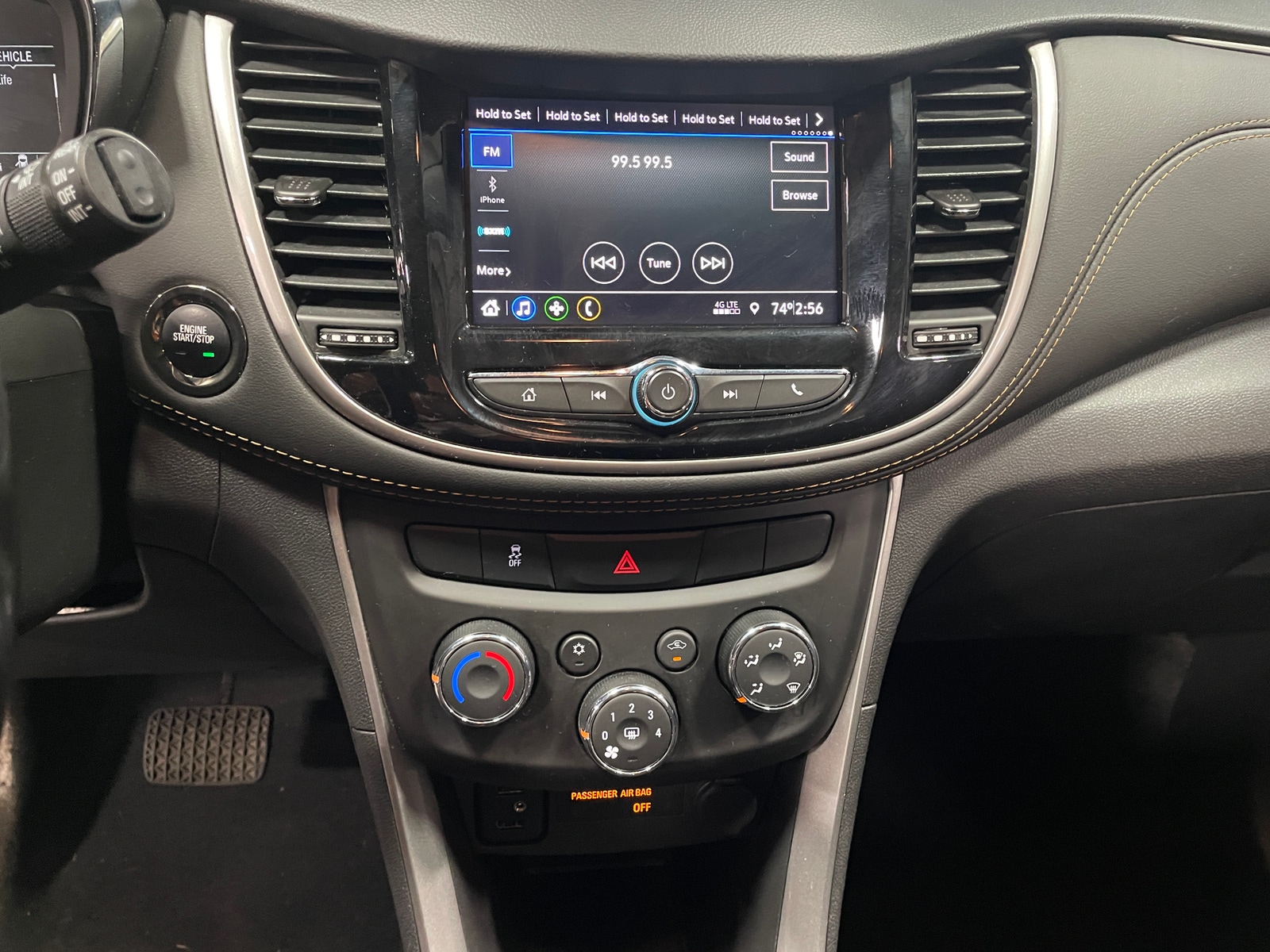 Thumbnail: 2022 Chevrolet Trax - 4