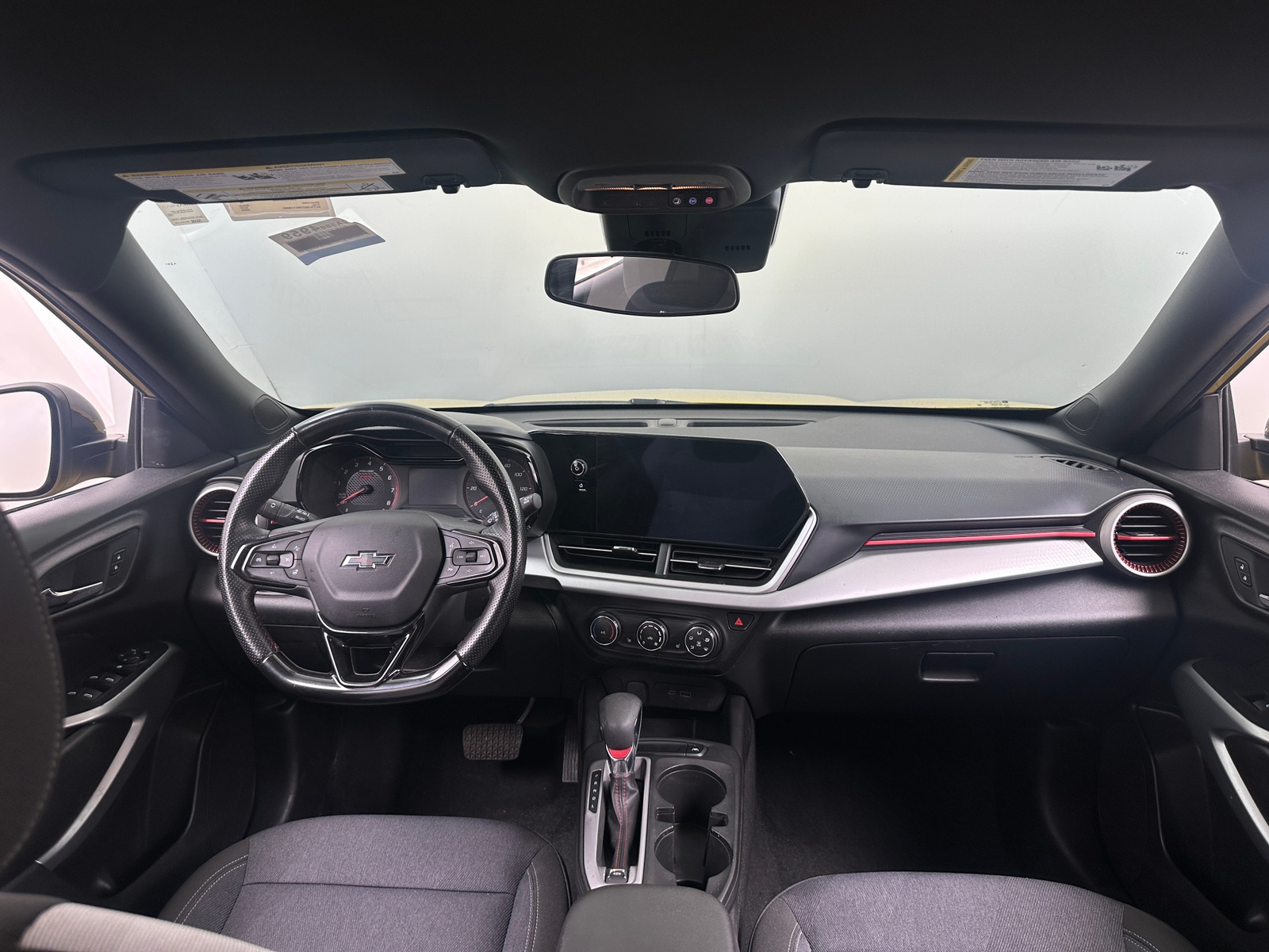 Thumbnail: 2024 Chevrolet Trax - 3
