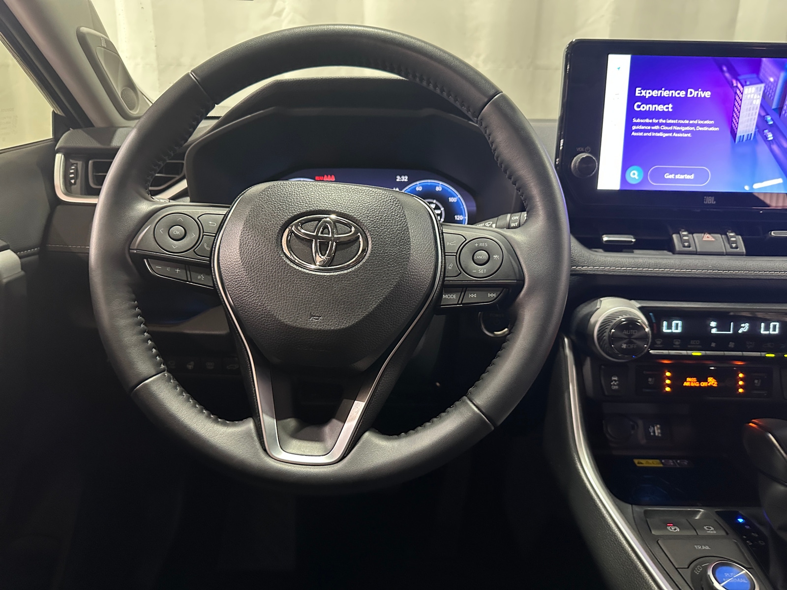 Thumbnail: 2025 Toyota RAV4 - 4