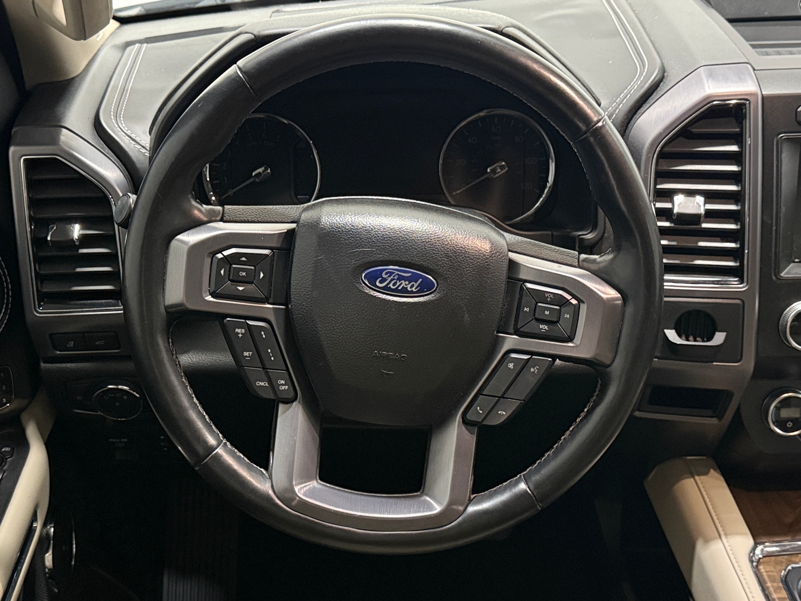 Thumbnail: 2020 Ford Expedition - 4