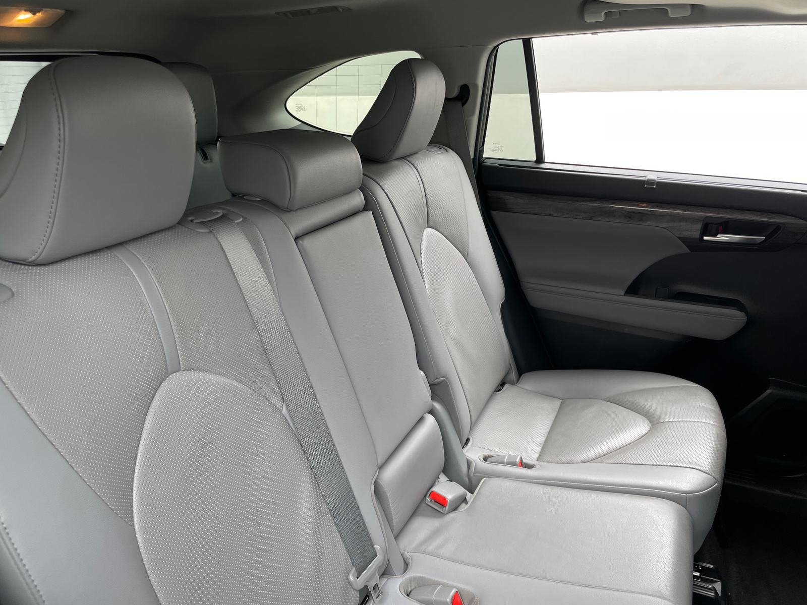 Thumbnail: 2020 Toyota Highlander - 5
