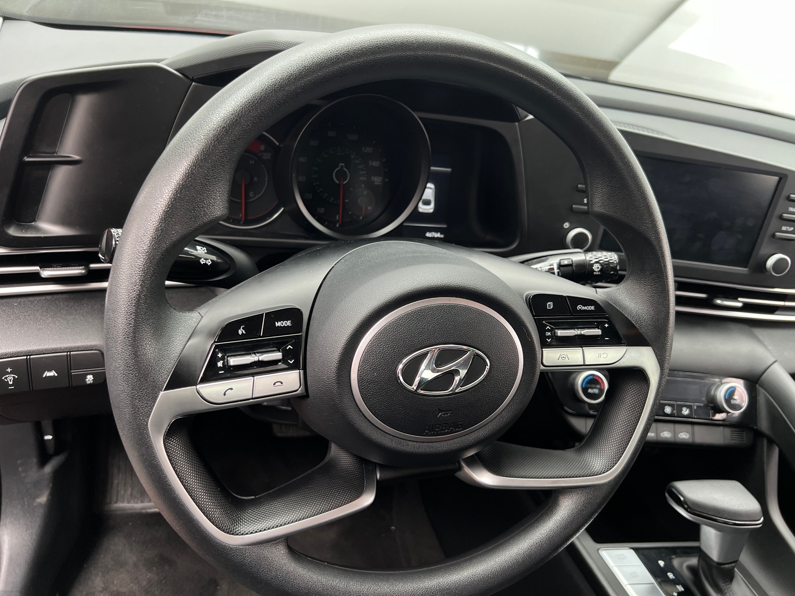 Thumbnail: 2022 Hyundai Elantra - 5