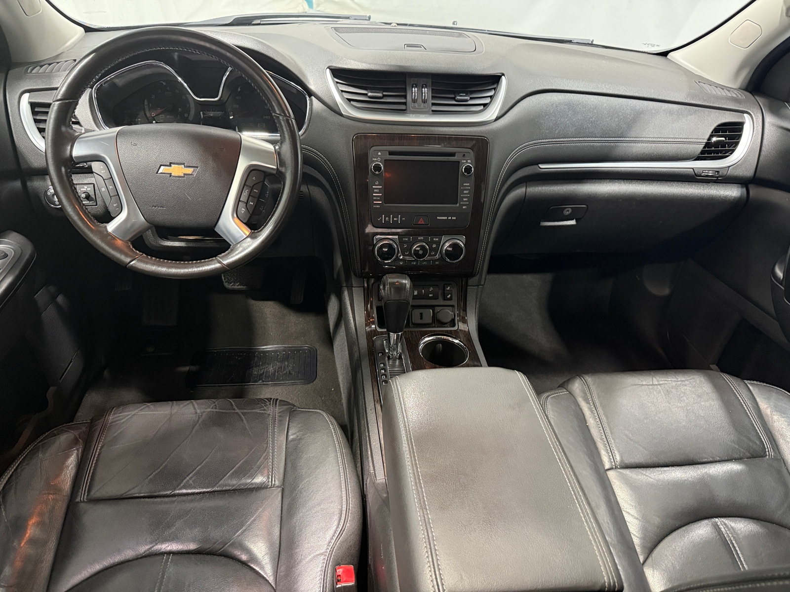 Thumbnail: 2015 Chevrolet Traverse - 3