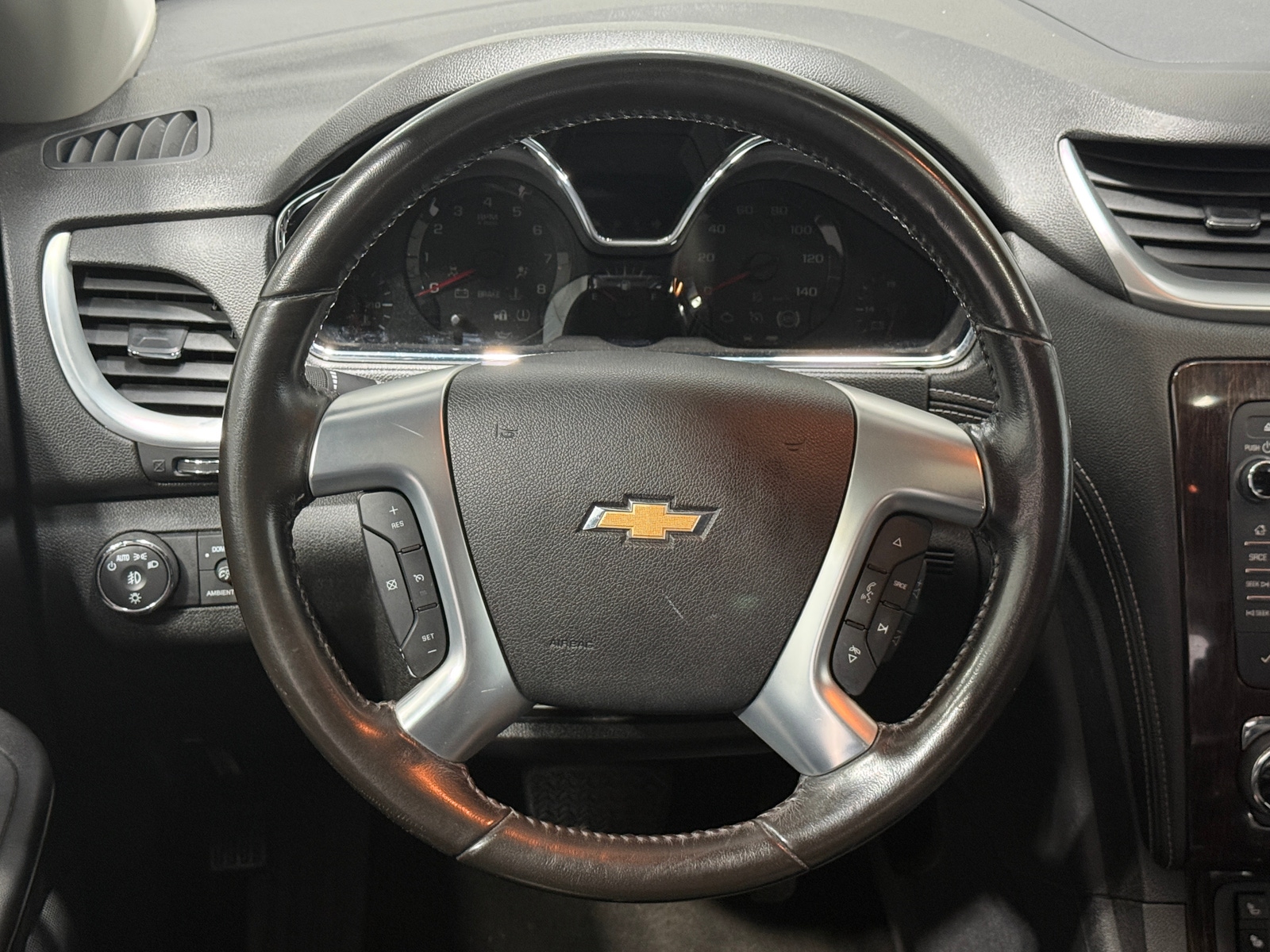 Thumbnail: 2015 Chevrolet Traverse - 5