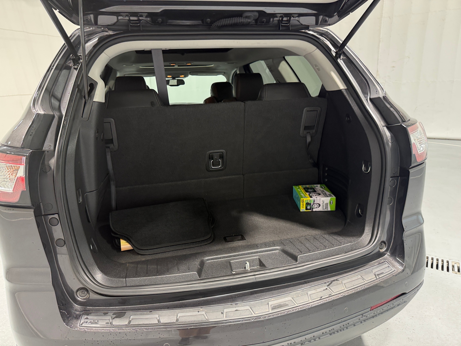 Thumbnail: 2015 Chevrolet Traverse - 7