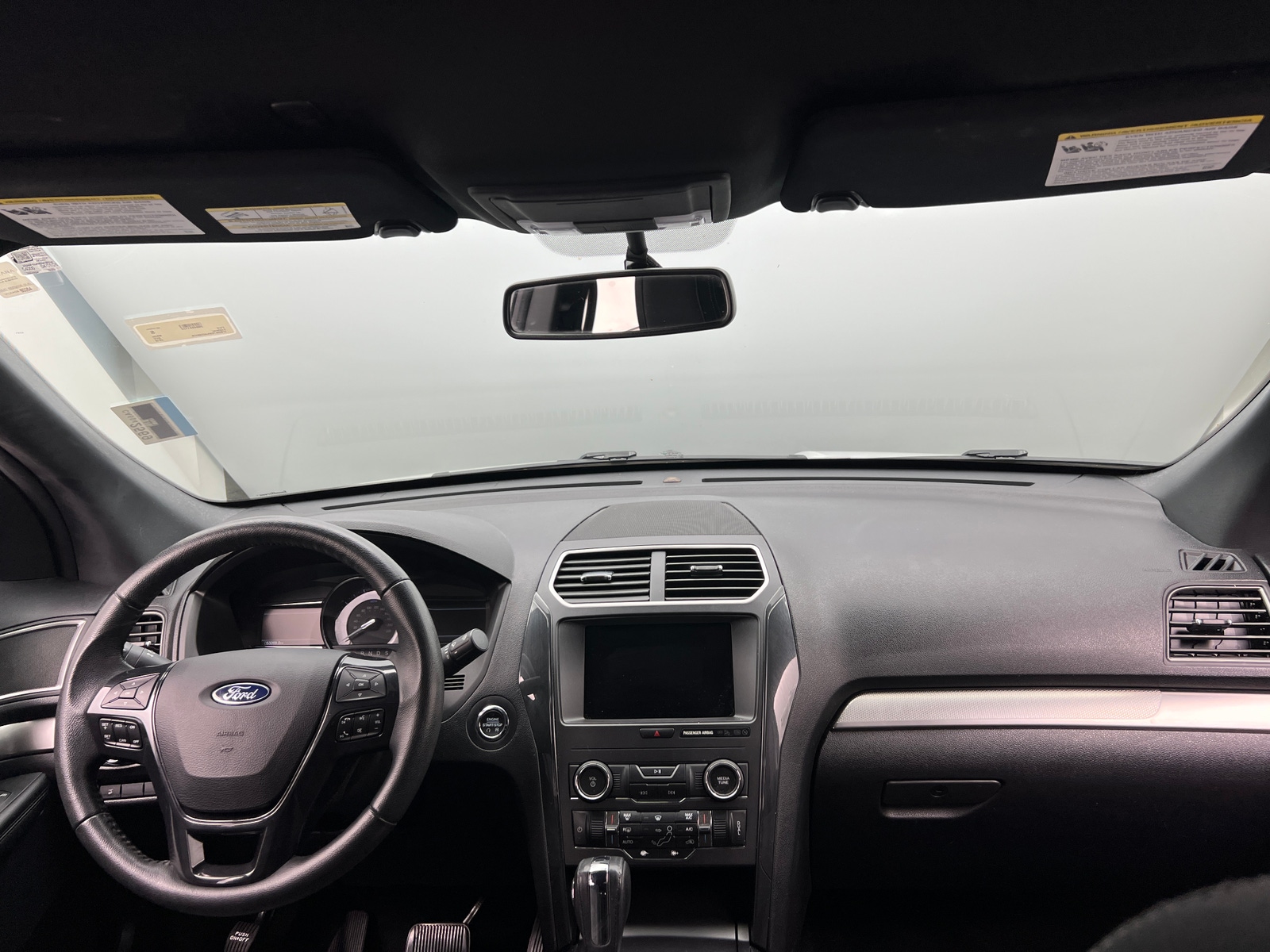 Thumbnail: 2018 Ford Explorer - 3