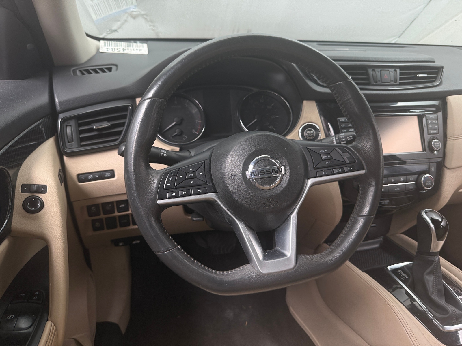 Thumbnail: 2017 Nissan Rogue - 4