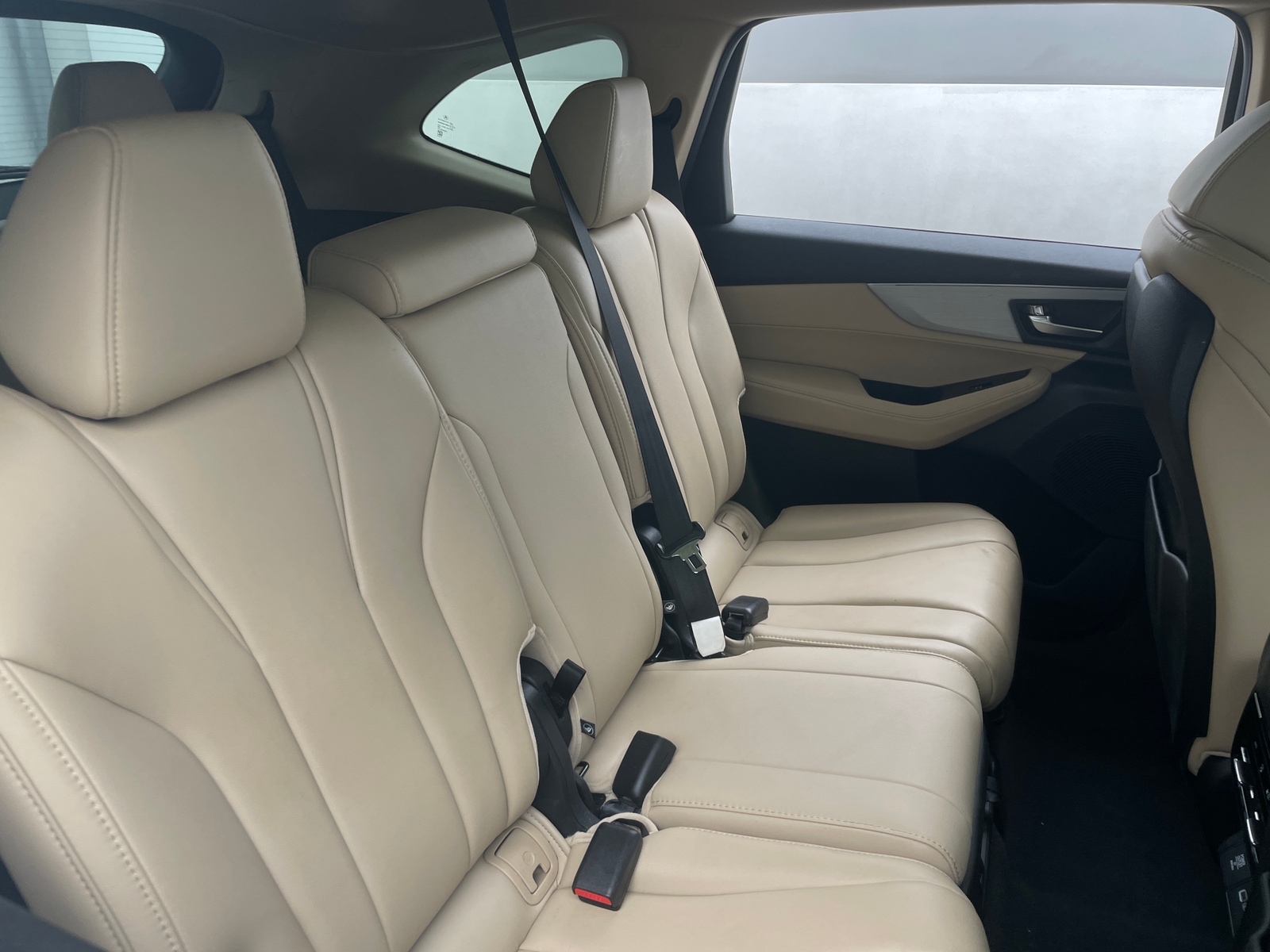 Thumbnail: 2023 Acura MDX - 5