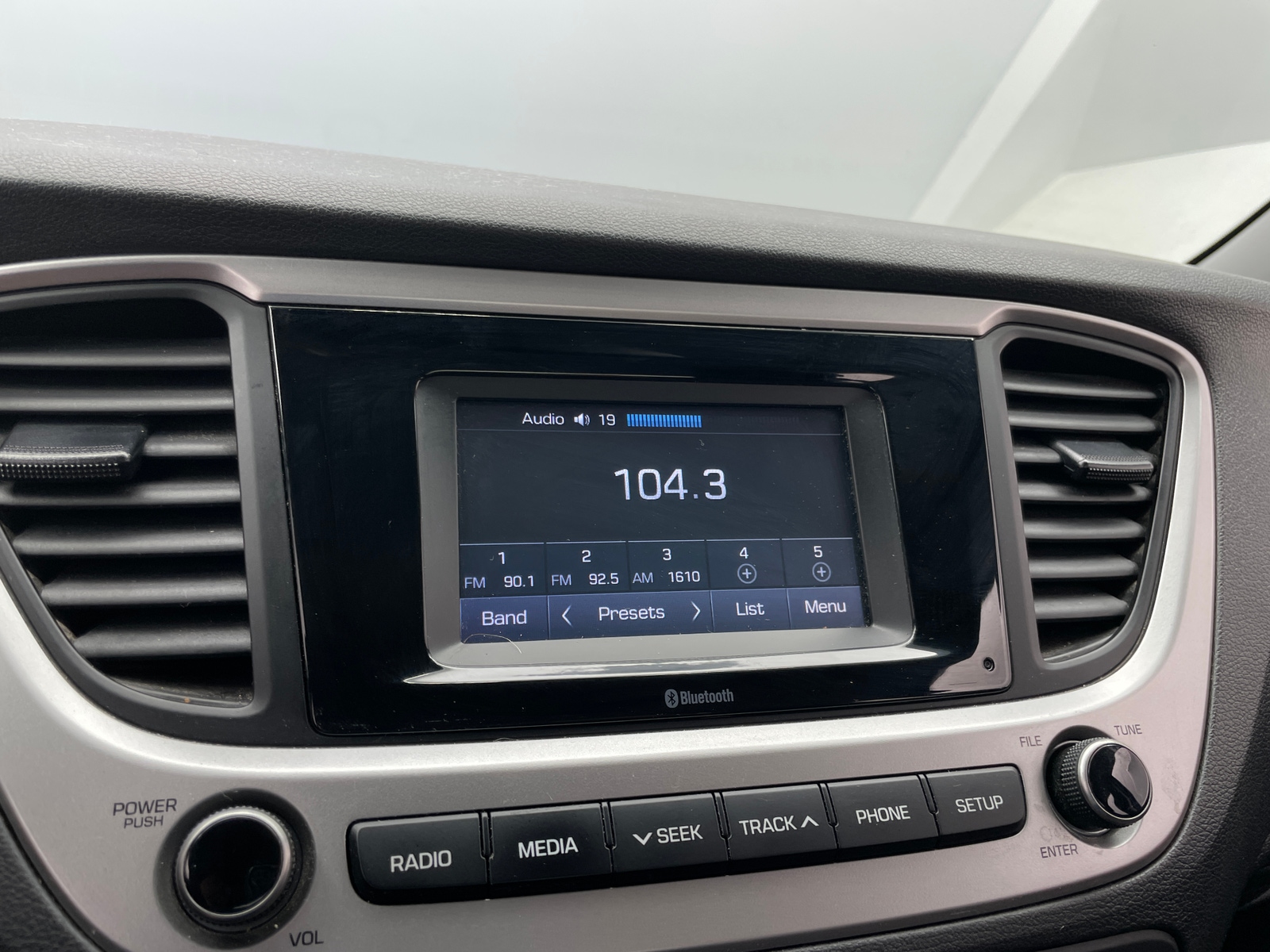 Thumbnail: 2022 Hyundai Accent - 4