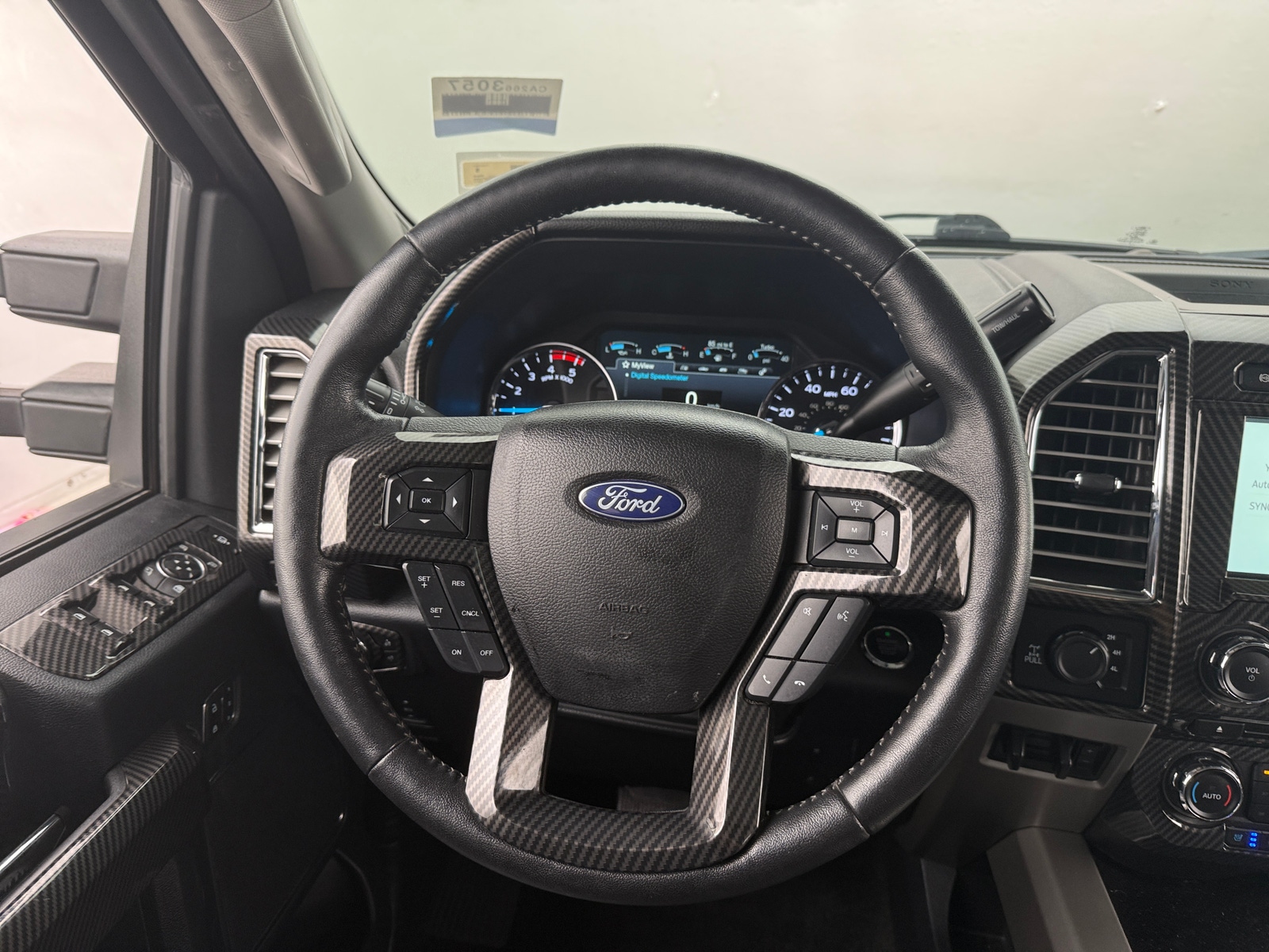Thumbnail: 2017 Ford Econoline - 4