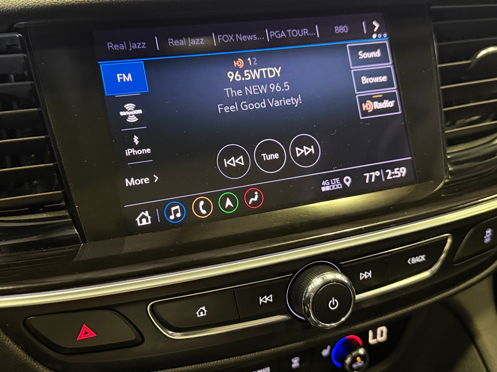 Thumbnail: 2019 Buick Regal - 3