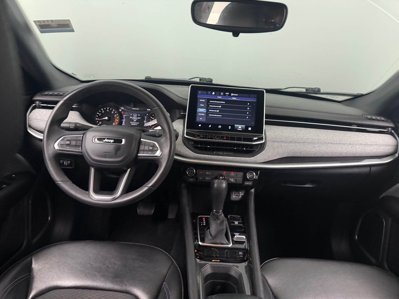 Thumbnail: 2023 Jeep Compass - 3