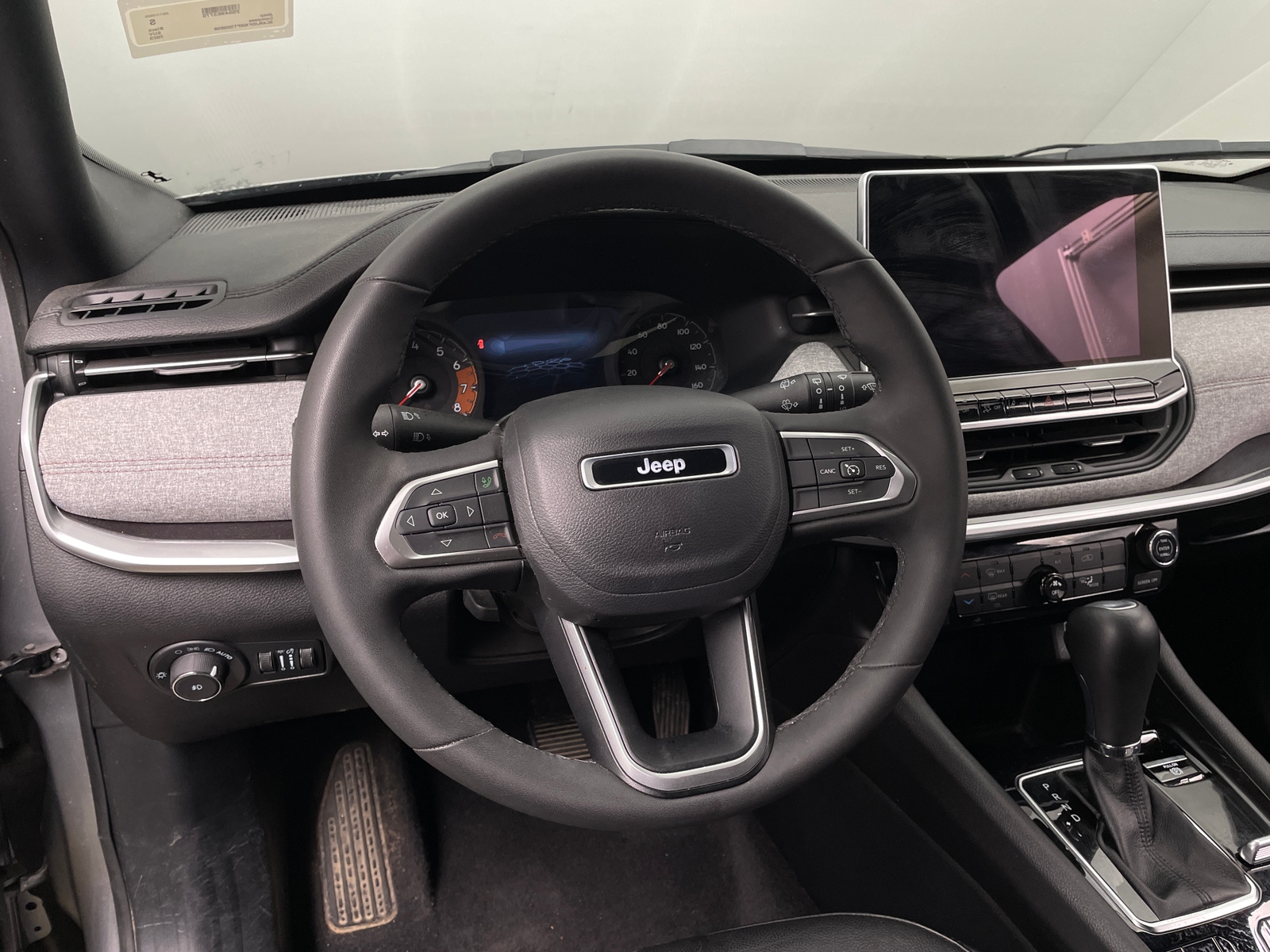 Thumbnail: 2023 Jeep Compass - 4