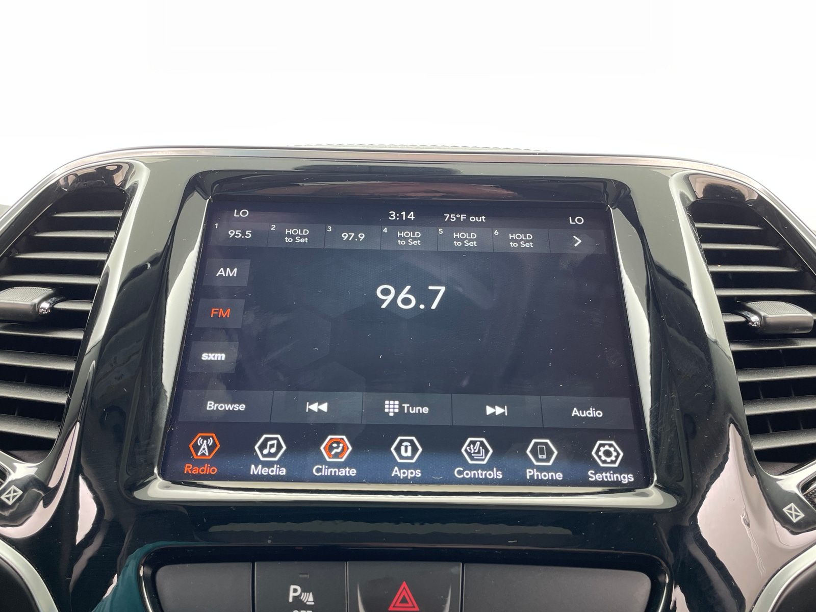 Thumbnail: 2020 Jeep Cherokee - 3