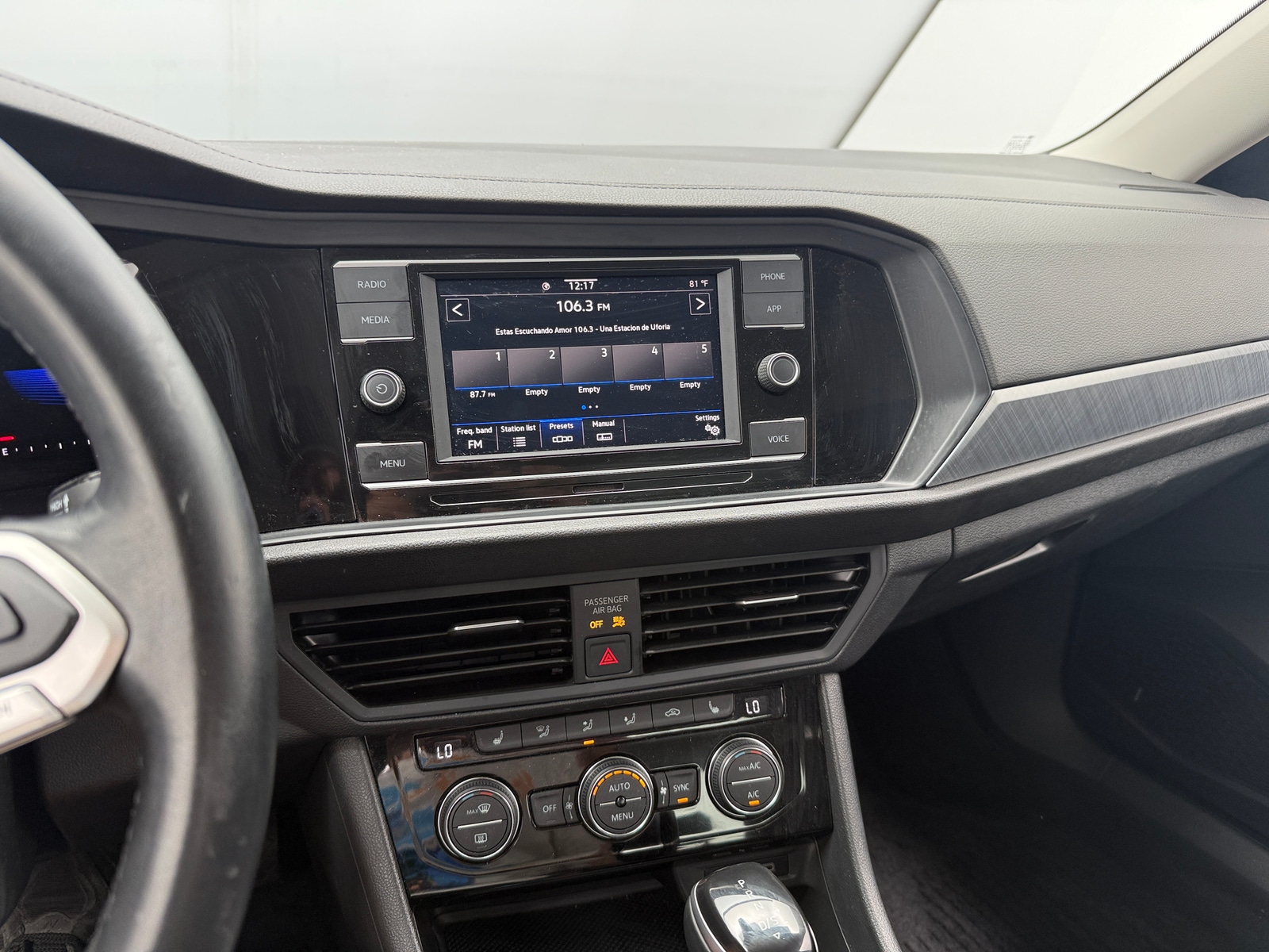 Thumbnail: 2022 Volkswagen Jetta - 3