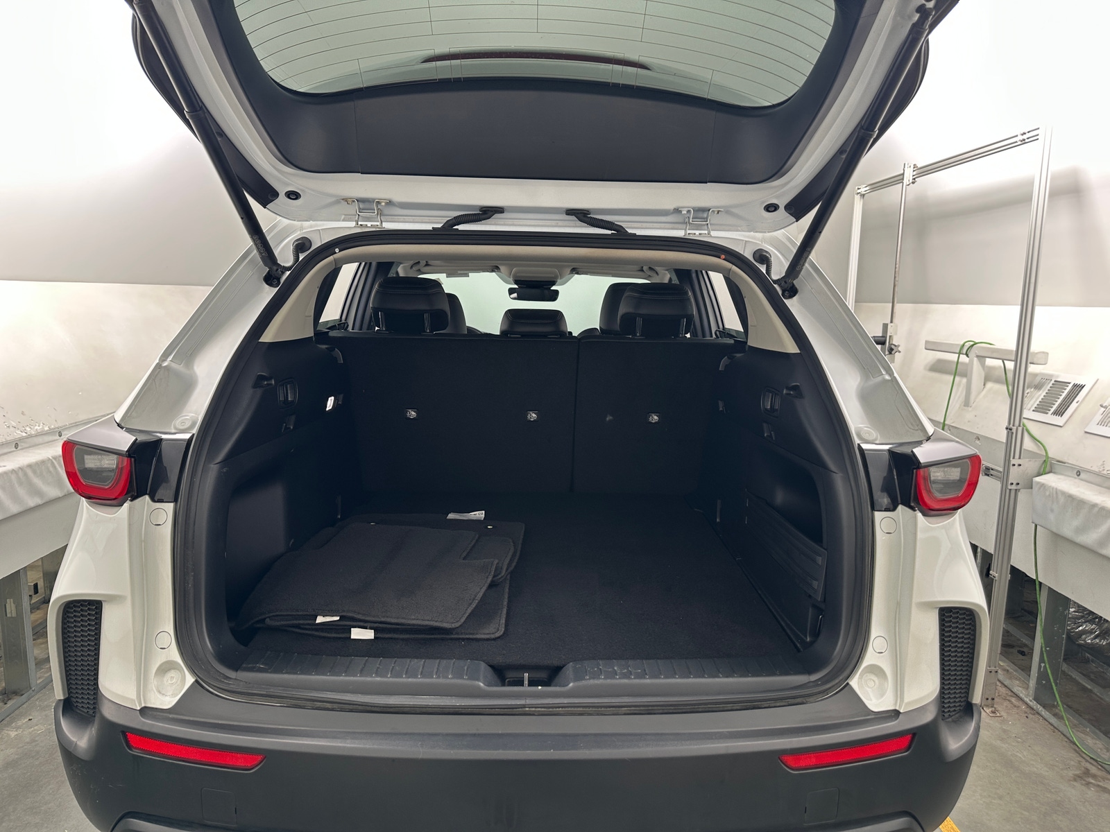 Thumbnail: 2025 Mazda CX-50 - 6