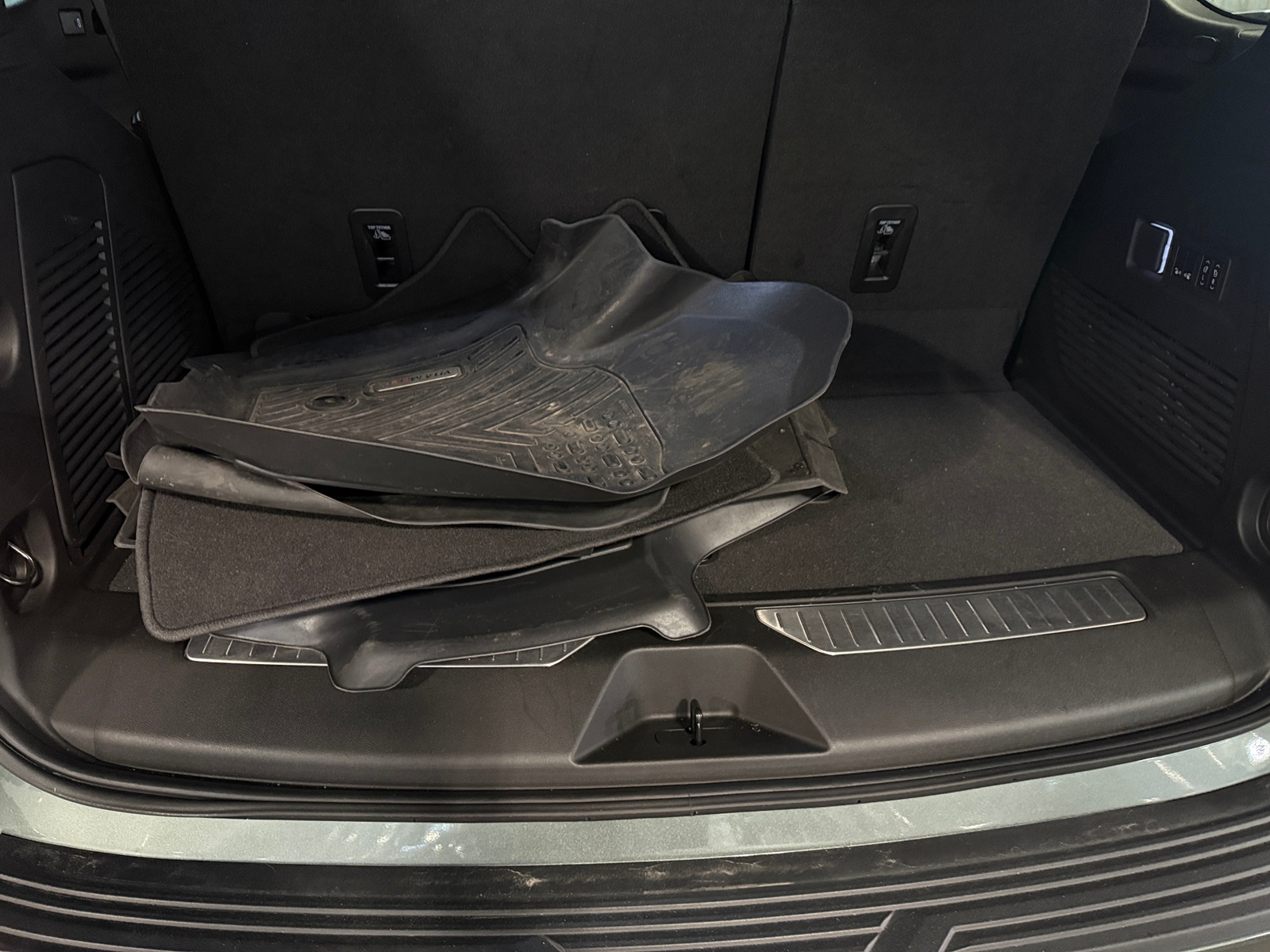 Thumbnail: 2023 Chevrolet Tahoe - 6