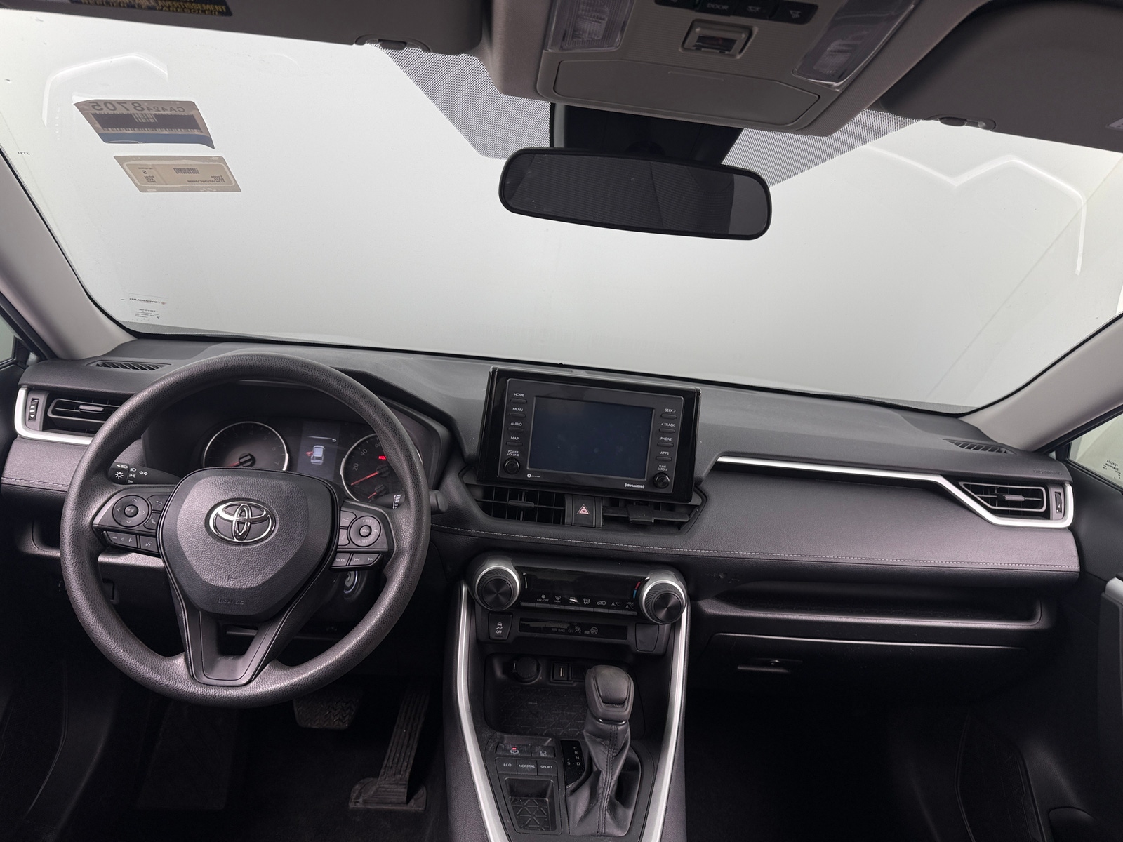Thumbnail: 2022 Toyota RAV4 - 3
