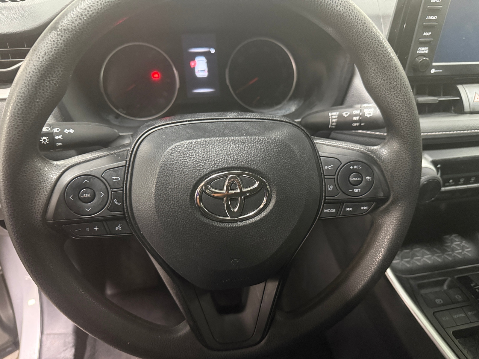 Thumbnail: 2022 Toyota RAV4 - 5