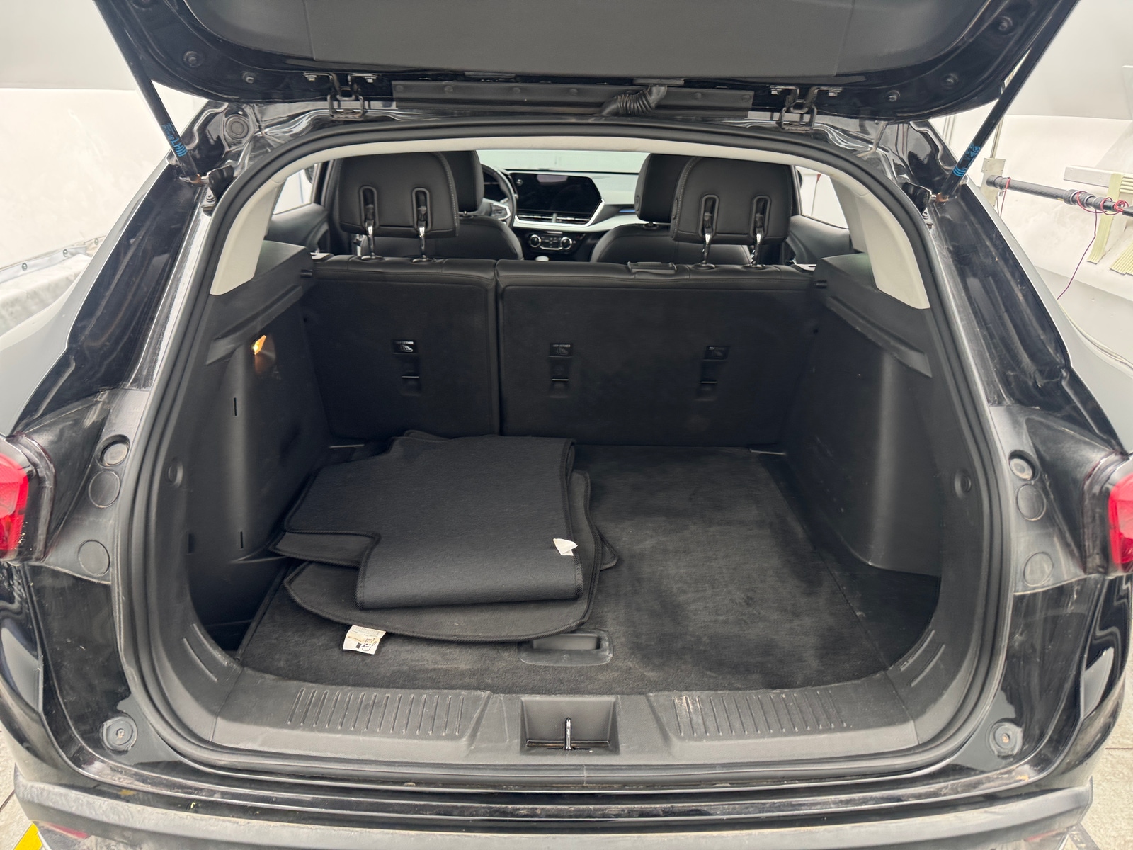 Thumbnail: 2025 Chevrolet Trax - 7
