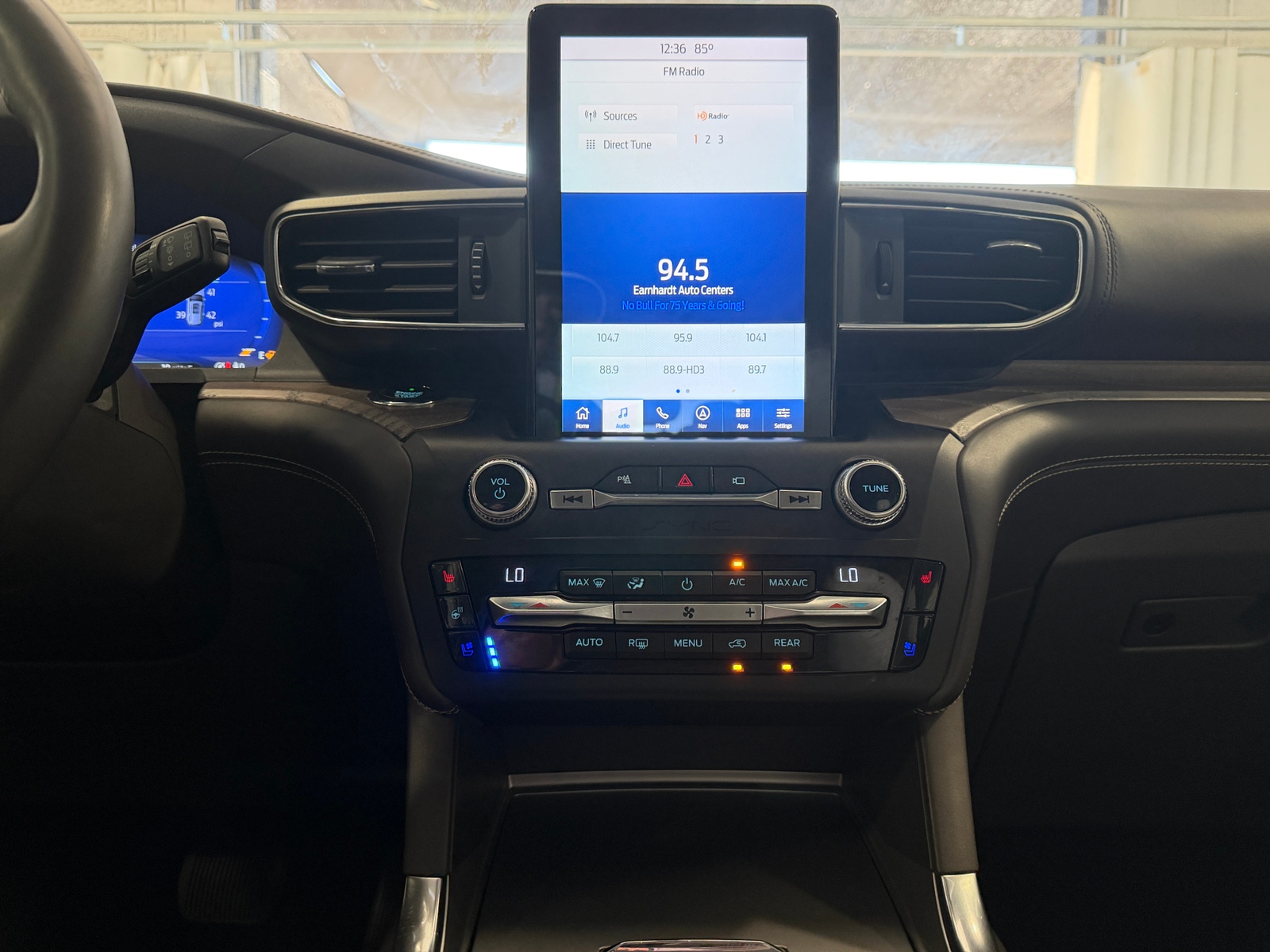 Thumbnail: 2020 Ford Explorer - 3