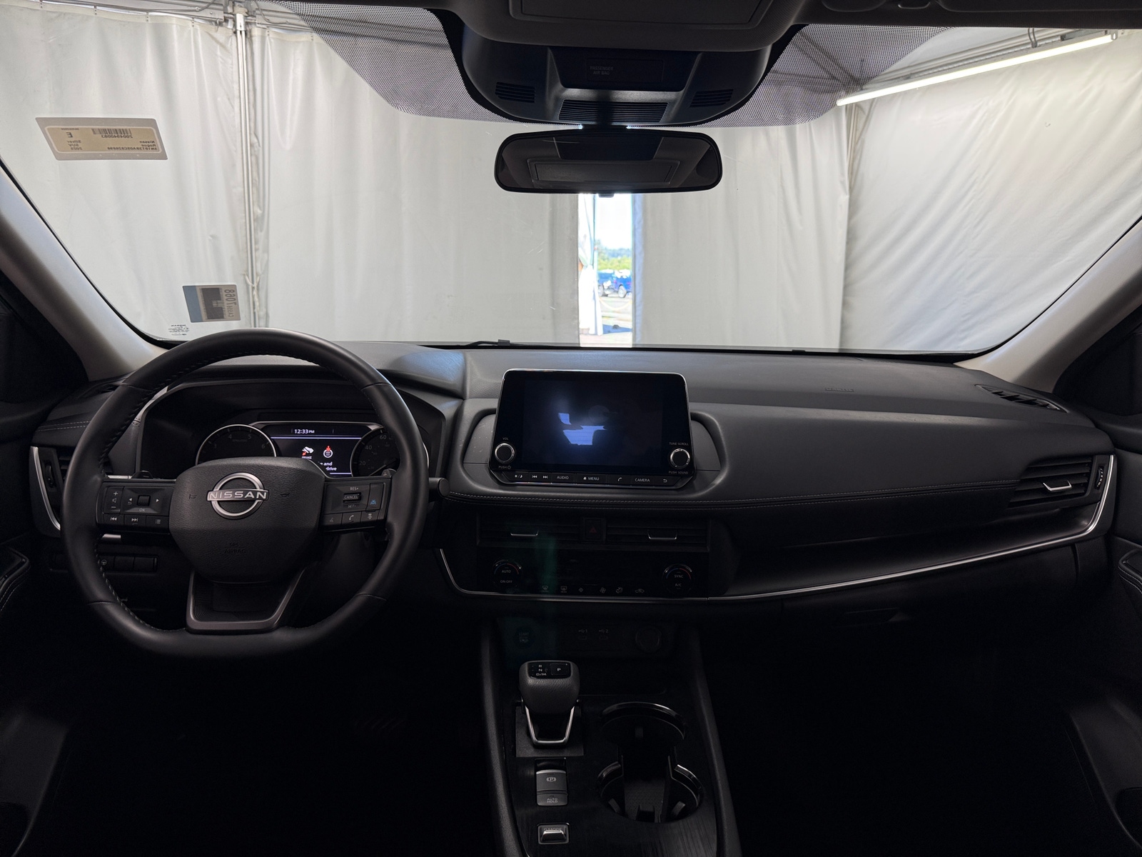 Thumbnail: 2025 Nissan Rogue - 3