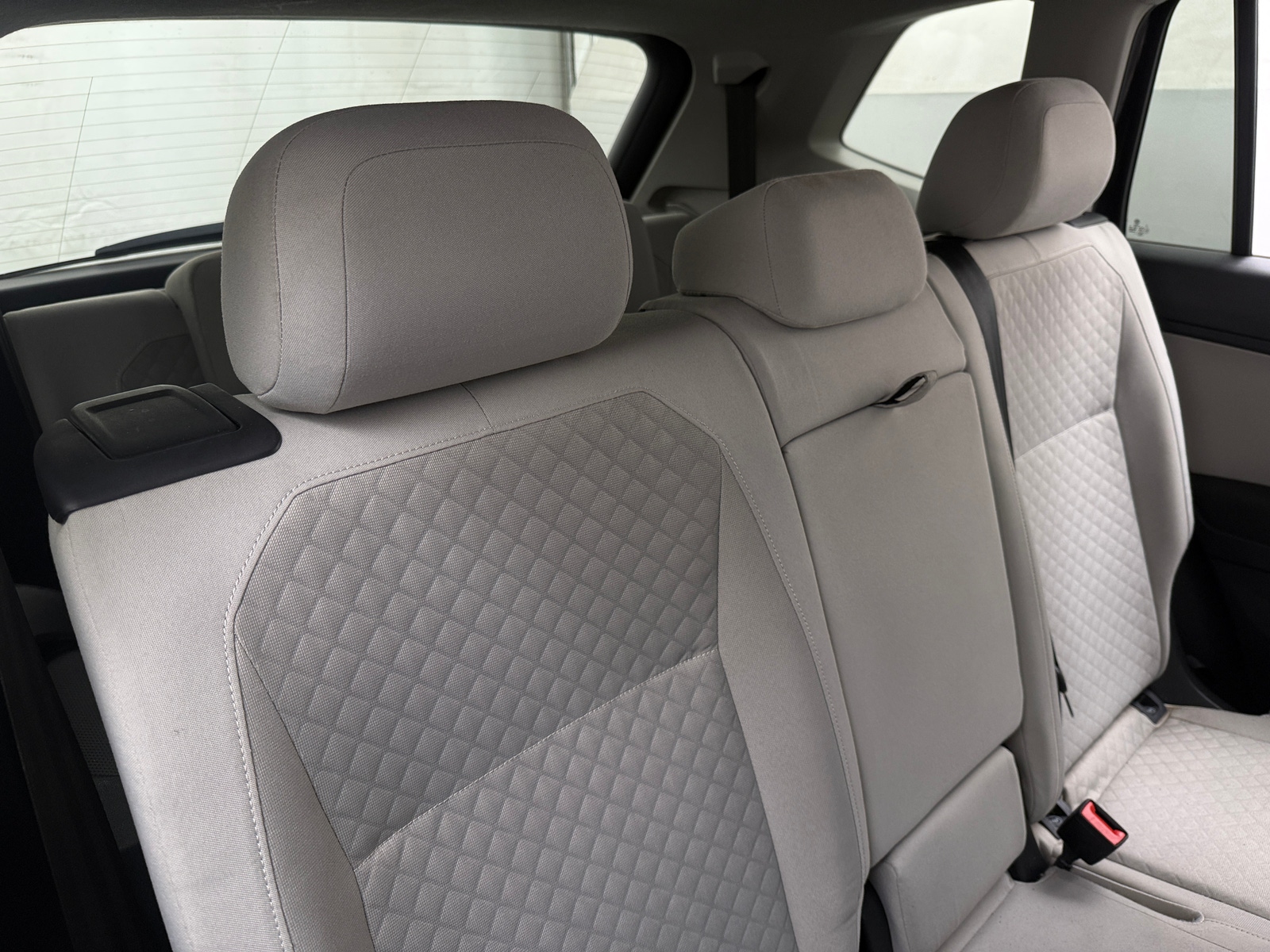 Thumbnail: 2018 Volkswagen Tiguan - 6