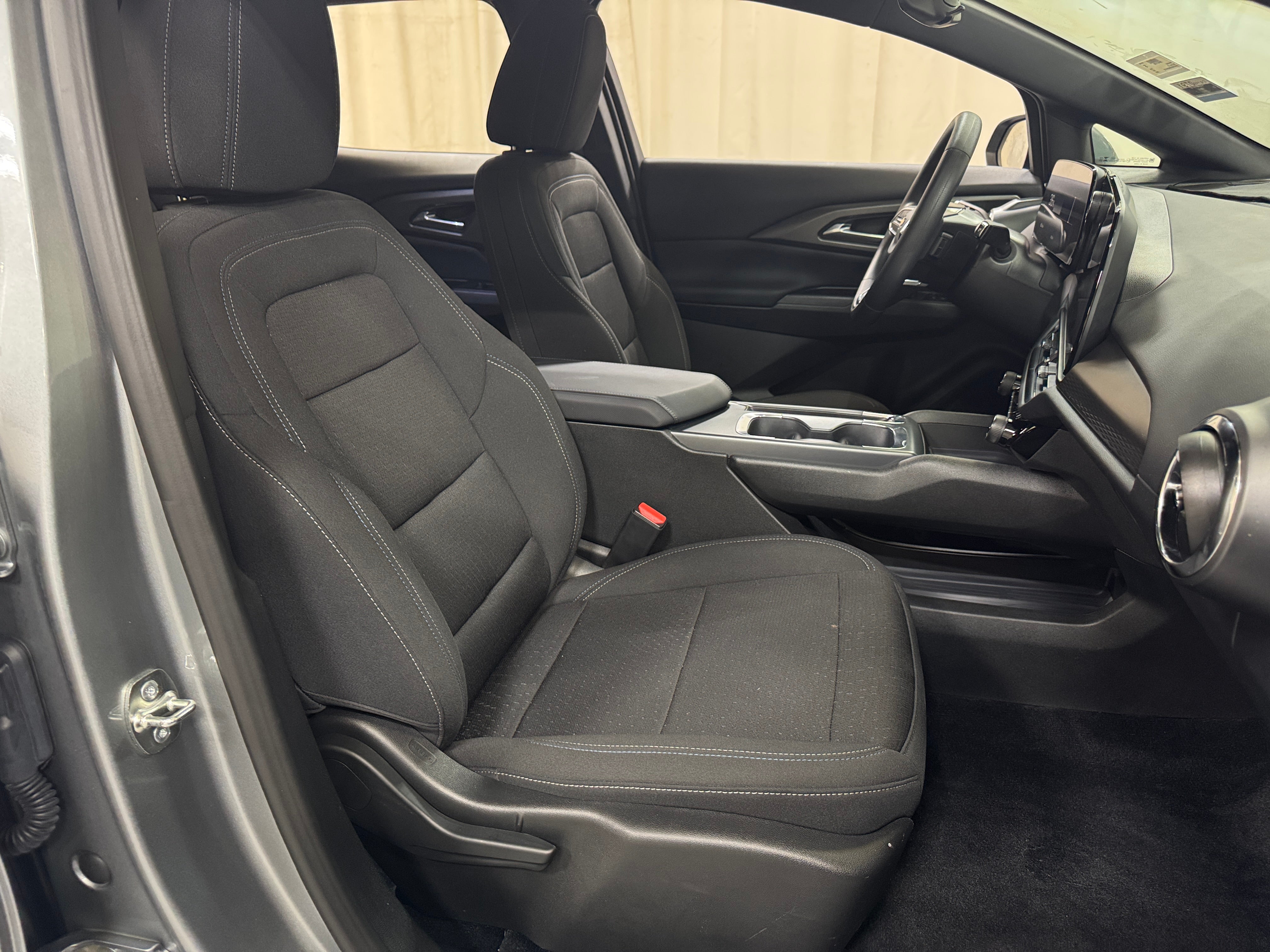 Used 2025 Chevrolet Equinox EV 1LT with VIN 3GN7DMRP2SS234170 for sale in Auburn, WA