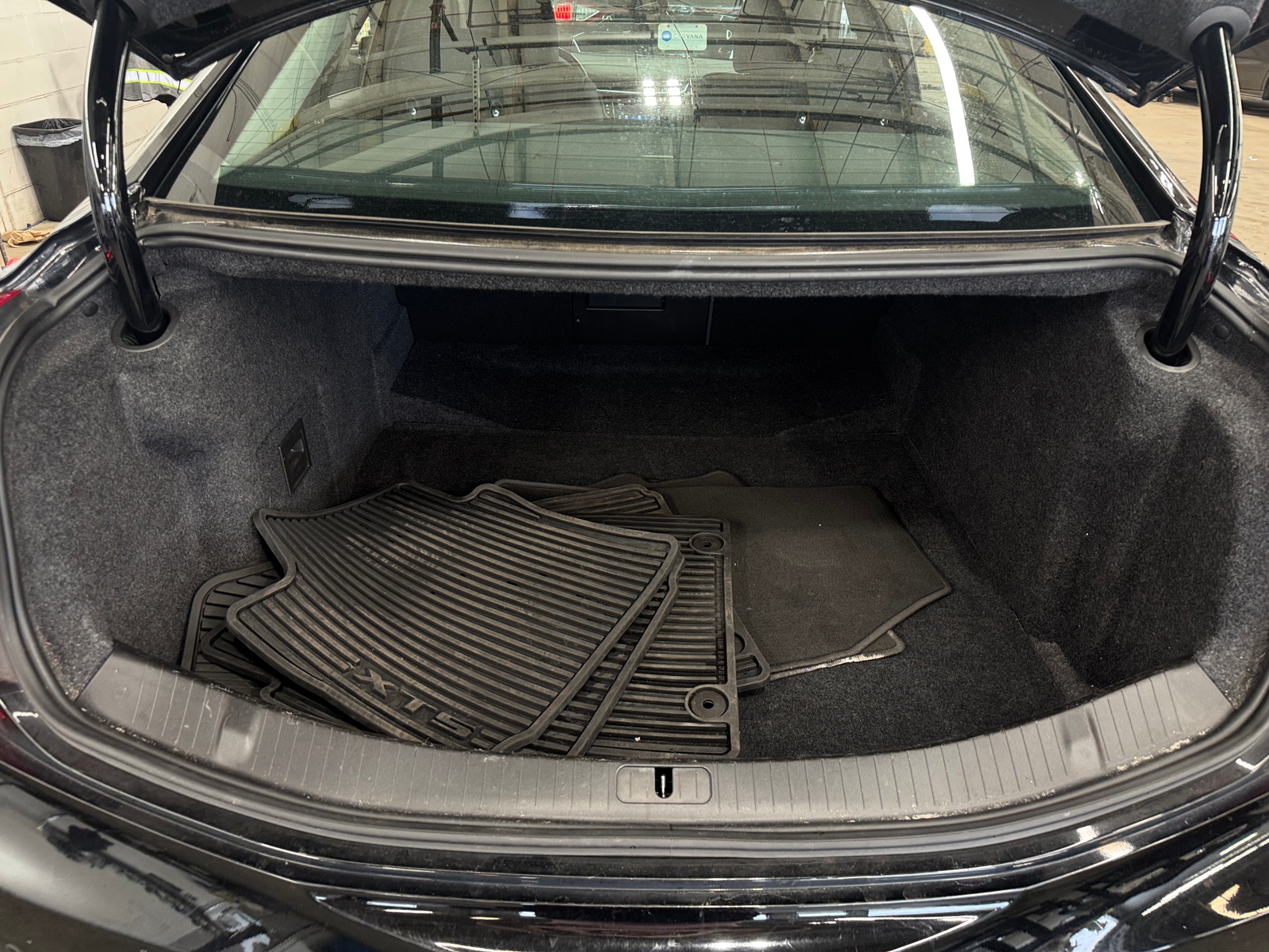 Thumbnail: 2016 Cadillac XTS - 6