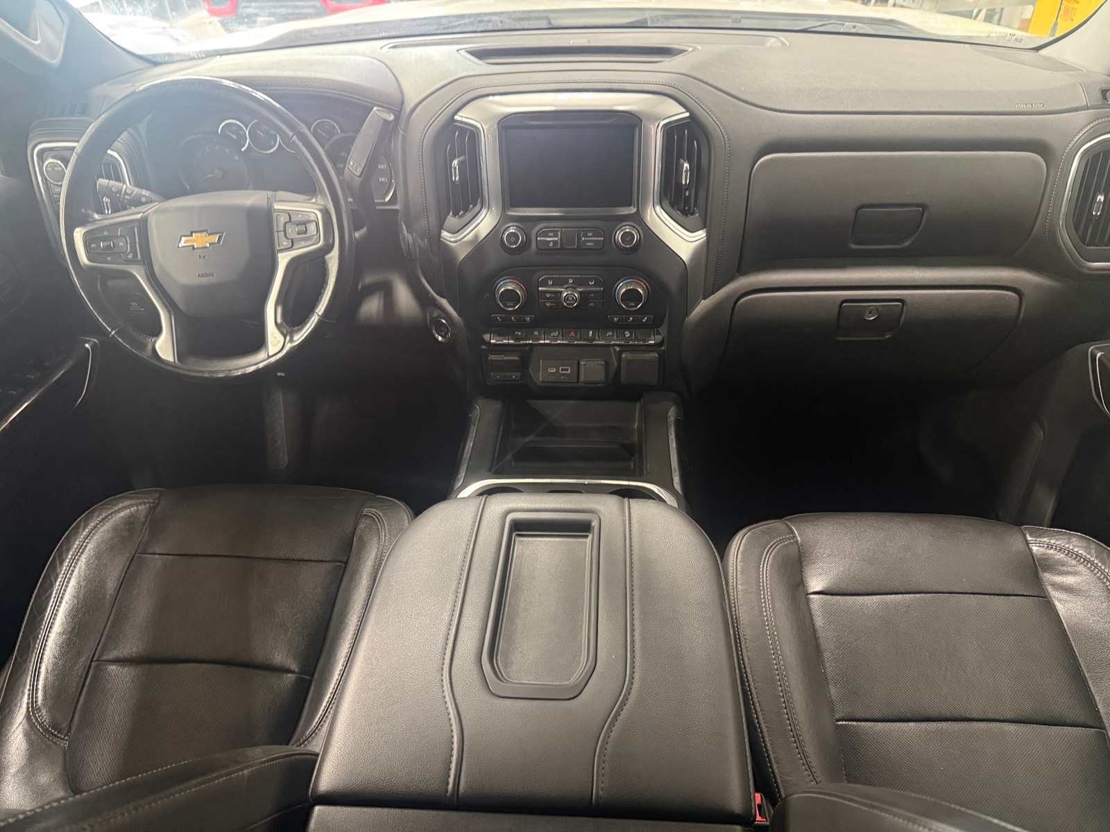 Thumbnail: 2020 Chevrolet Silverado 1500 - 3