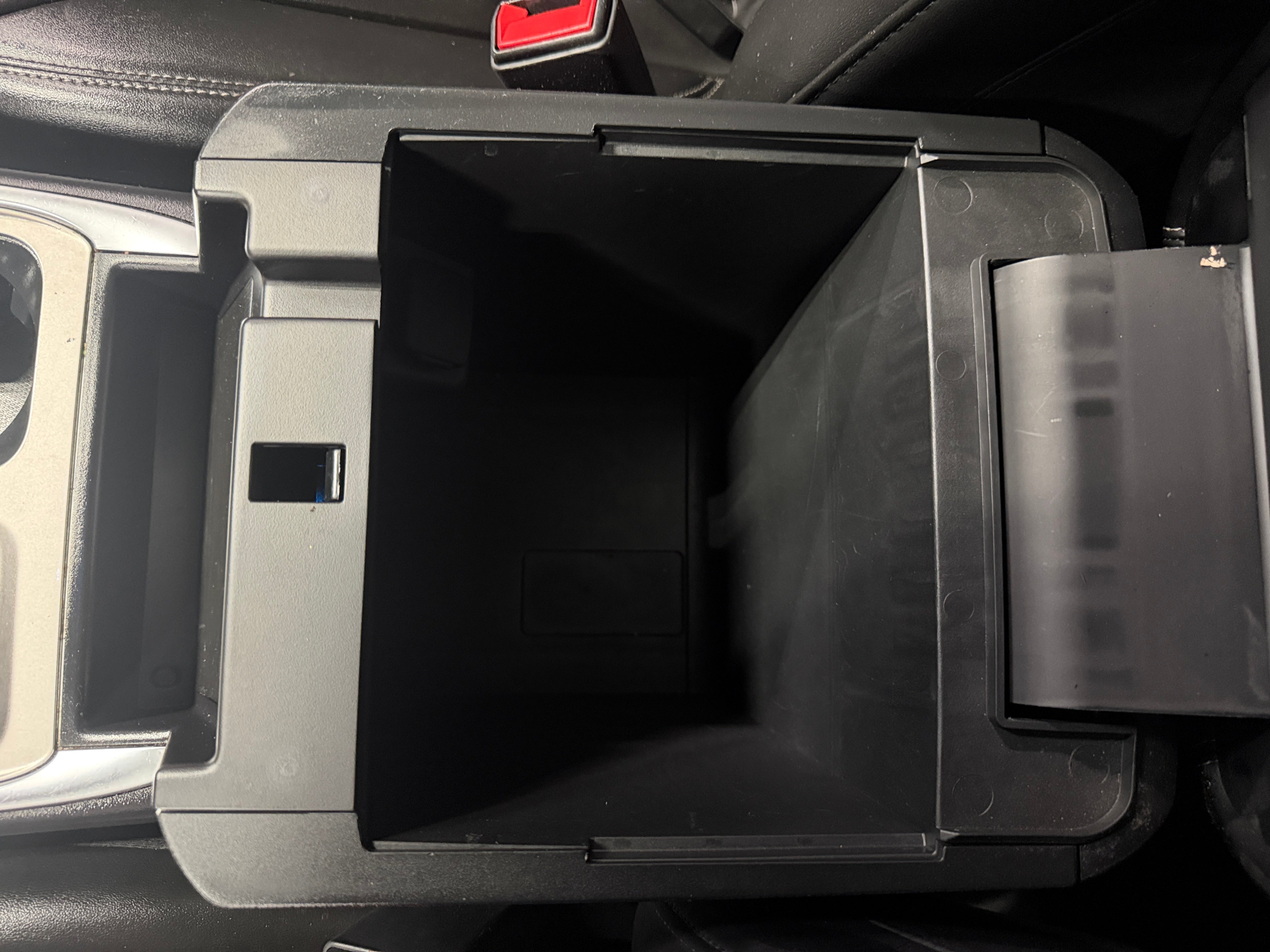 2023 Ford Explorer XLT - Photo 15