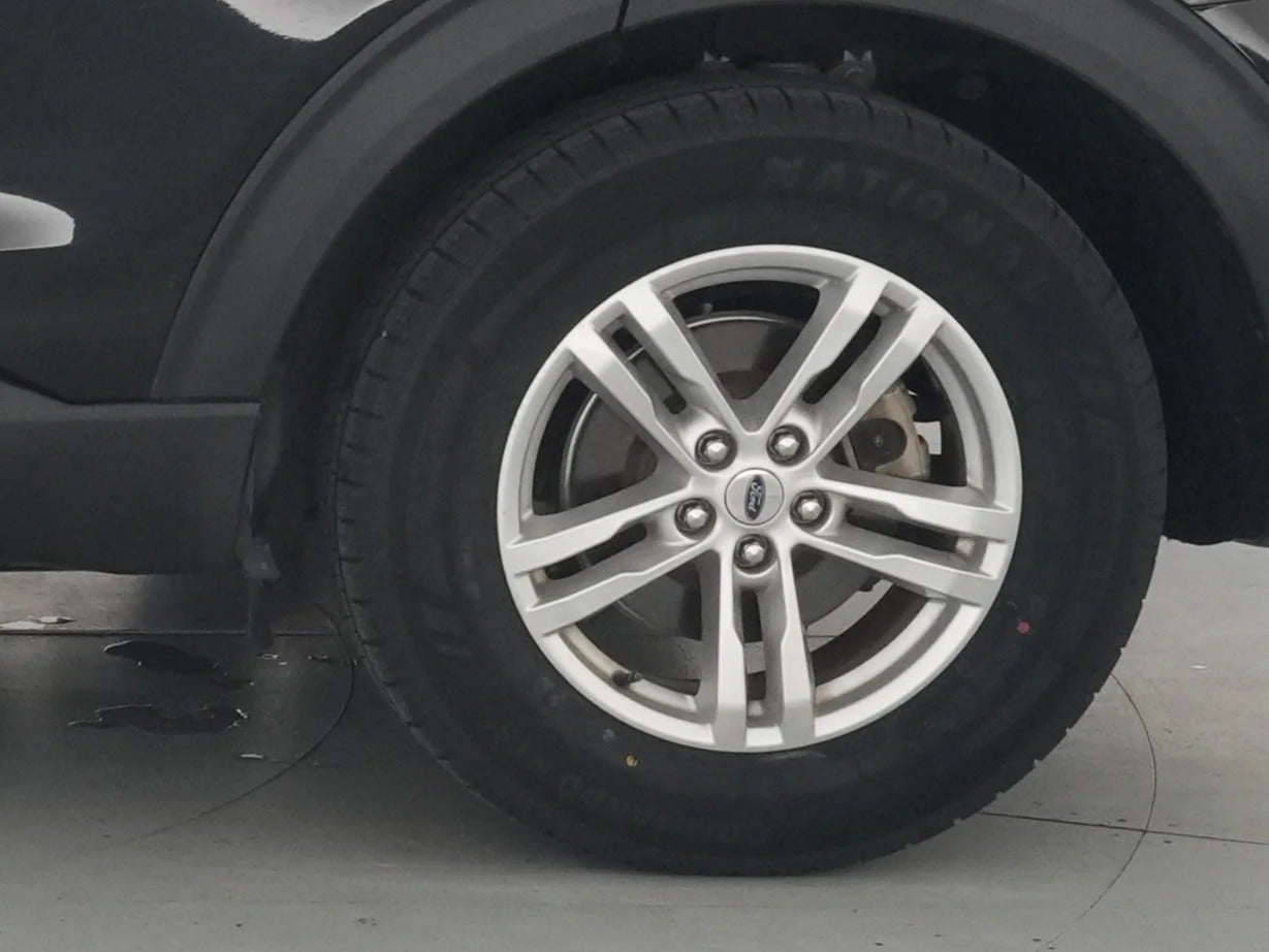 2023 Ford Explorer XLT - Photo 18