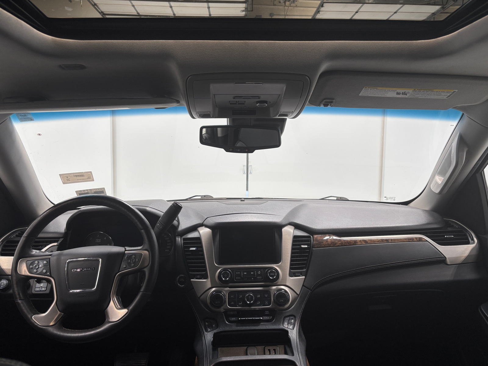 Thumbnail: 2016 GMC Yukon - 2