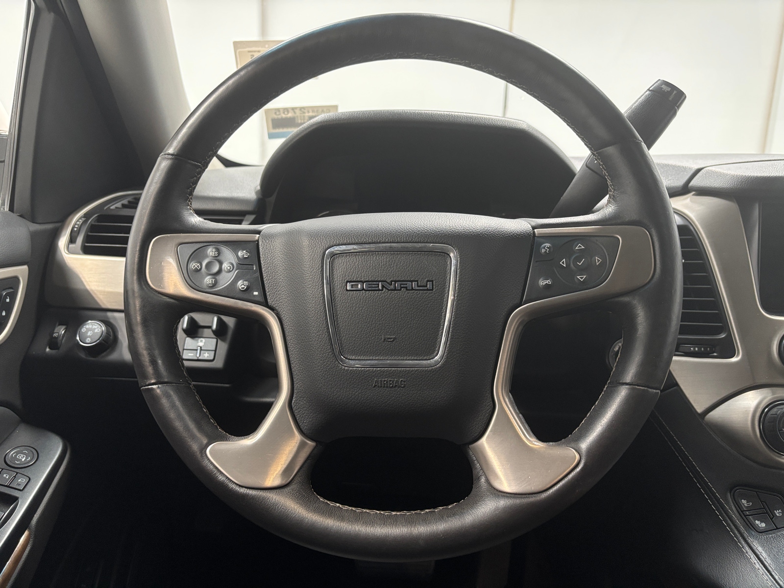 Thumbnail: 2016 GMC Yukon - 4