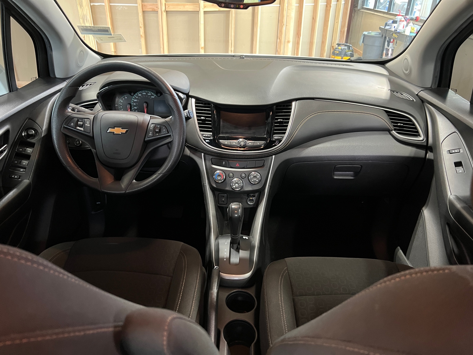 Thumbnail: 2021 Chevrolet Trax - 3