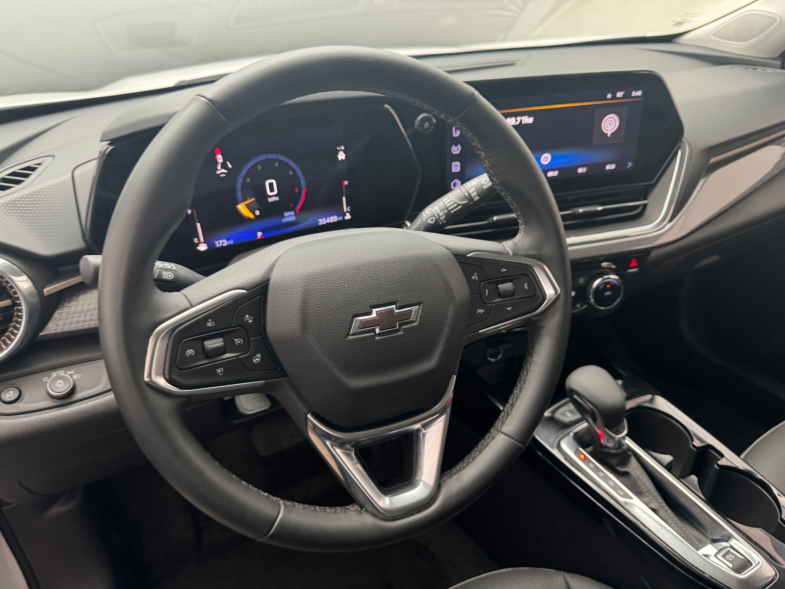 Thumbnail: 2025 Chevrolet Trax - 4