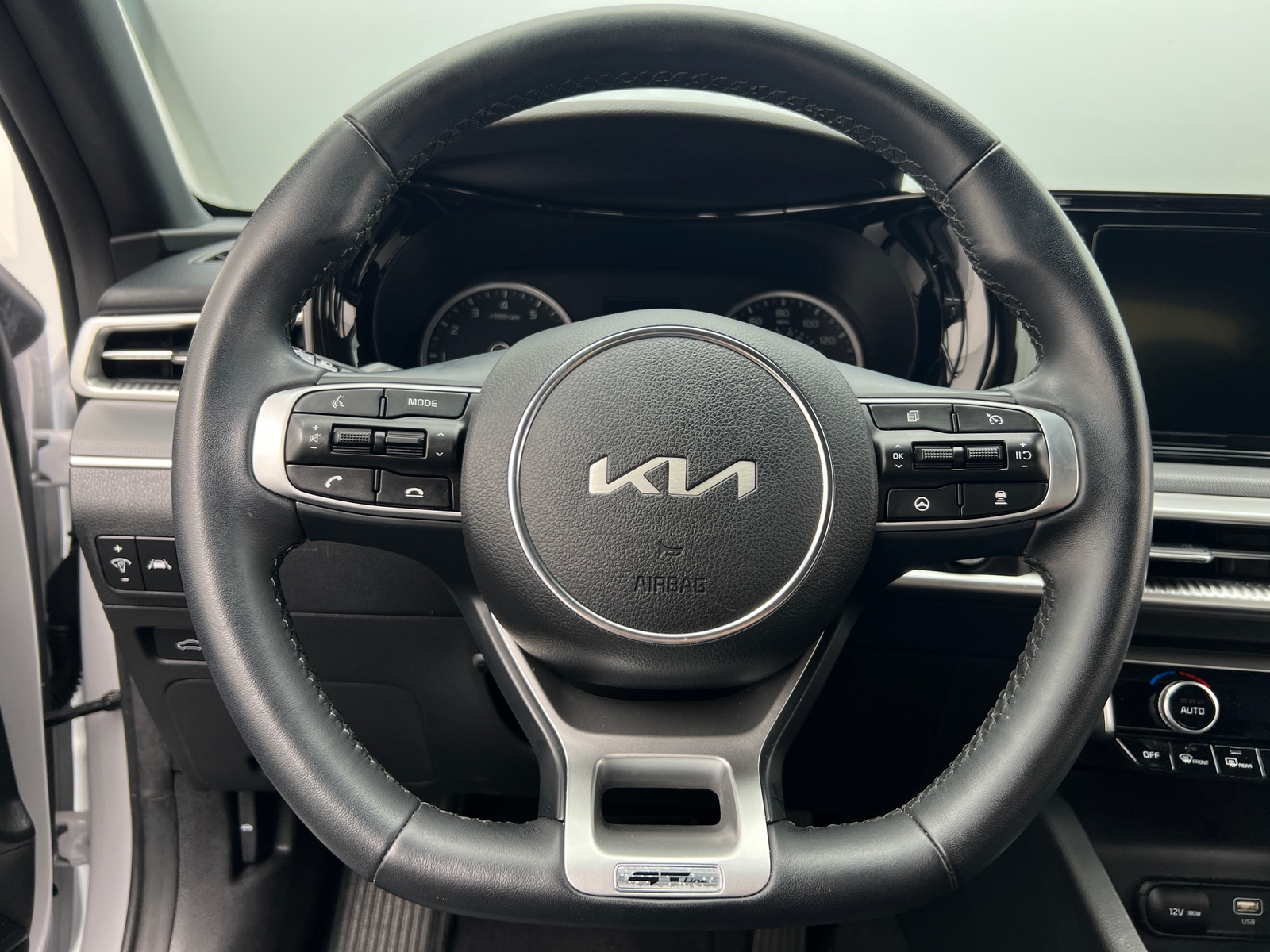 Thumbnail: 2024 Kia K5 - 4