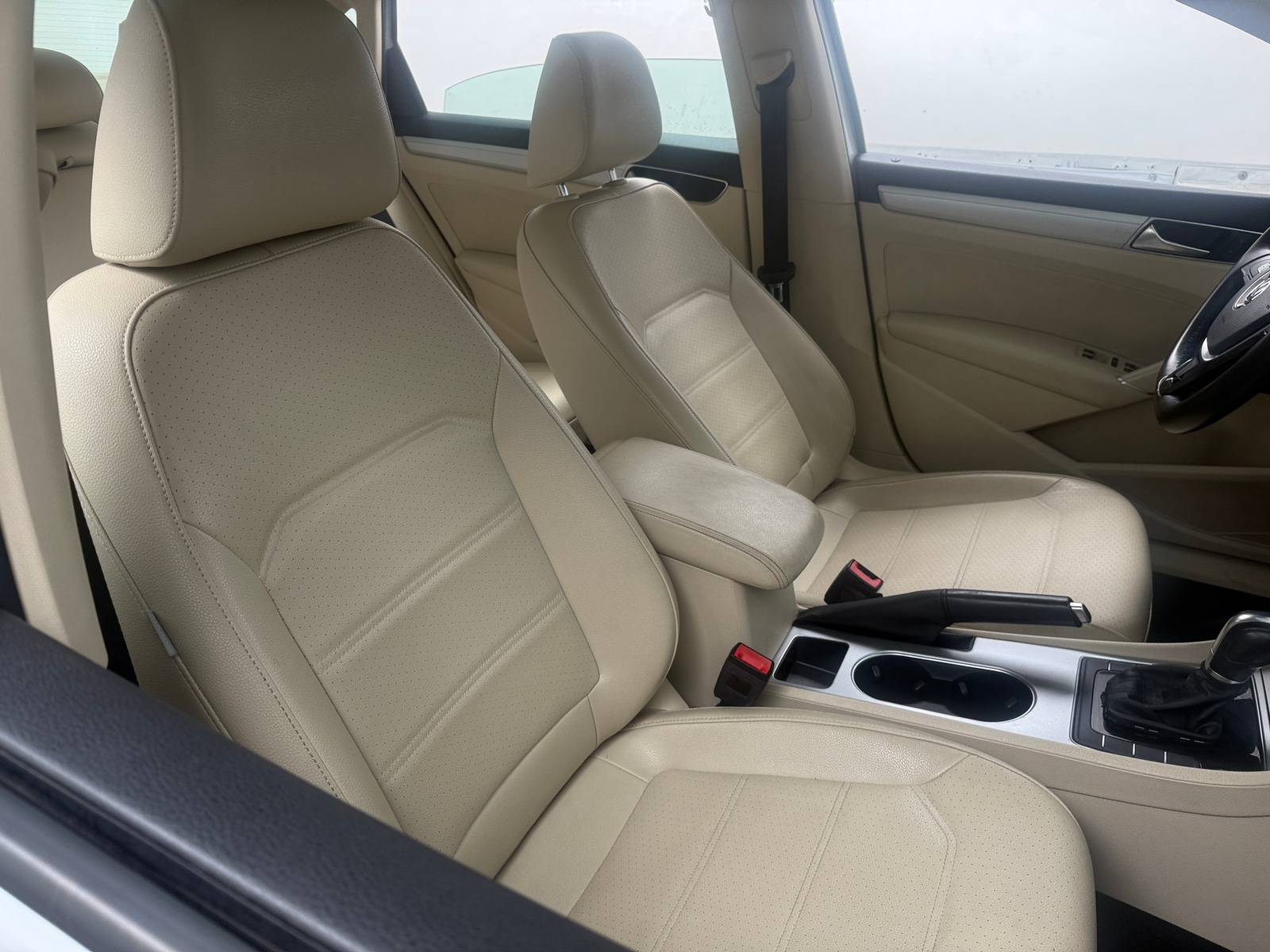 Thumbnail: 2019 Volkswagen Passat - 2