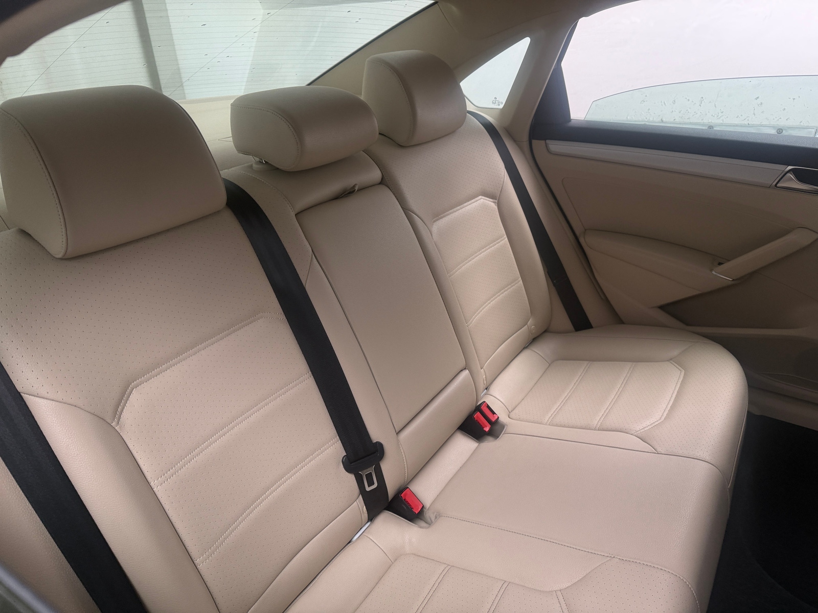 Thumbnail: 2019 Volkswagen Passat - 6