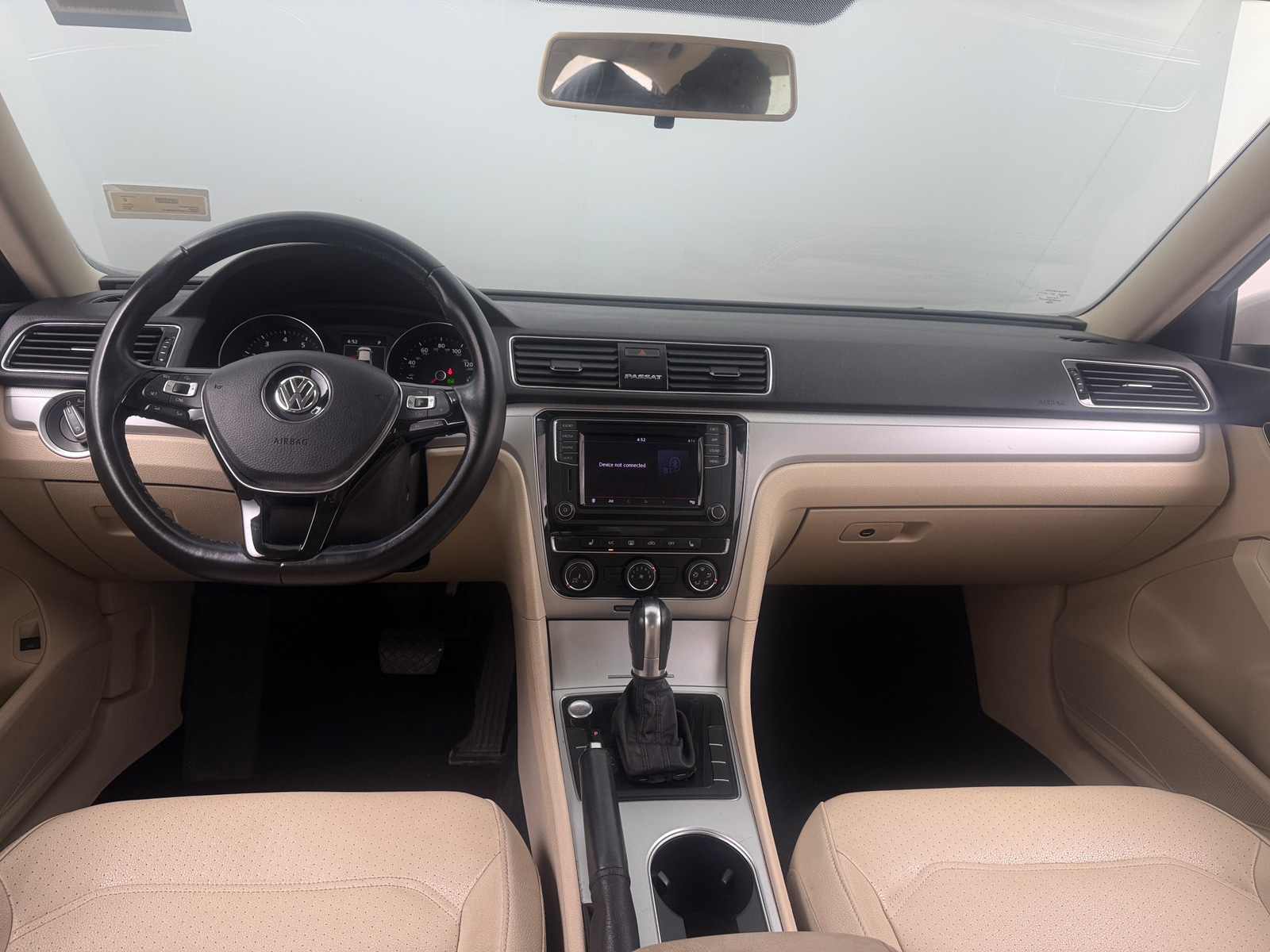 Thumbnail: 2019 Volkswagen Passat - 3