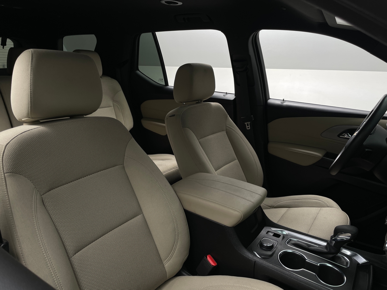 Thumbnail: 2023 Chevrolet Traverse - 2