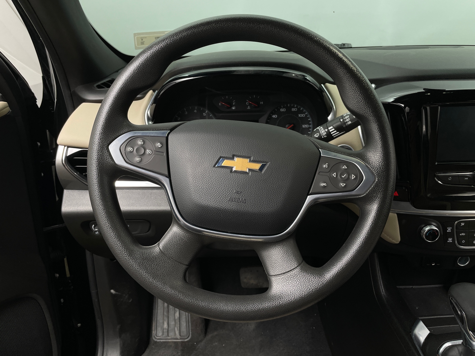 Thumbnail: 2023 Chevrolet Traverse - 5