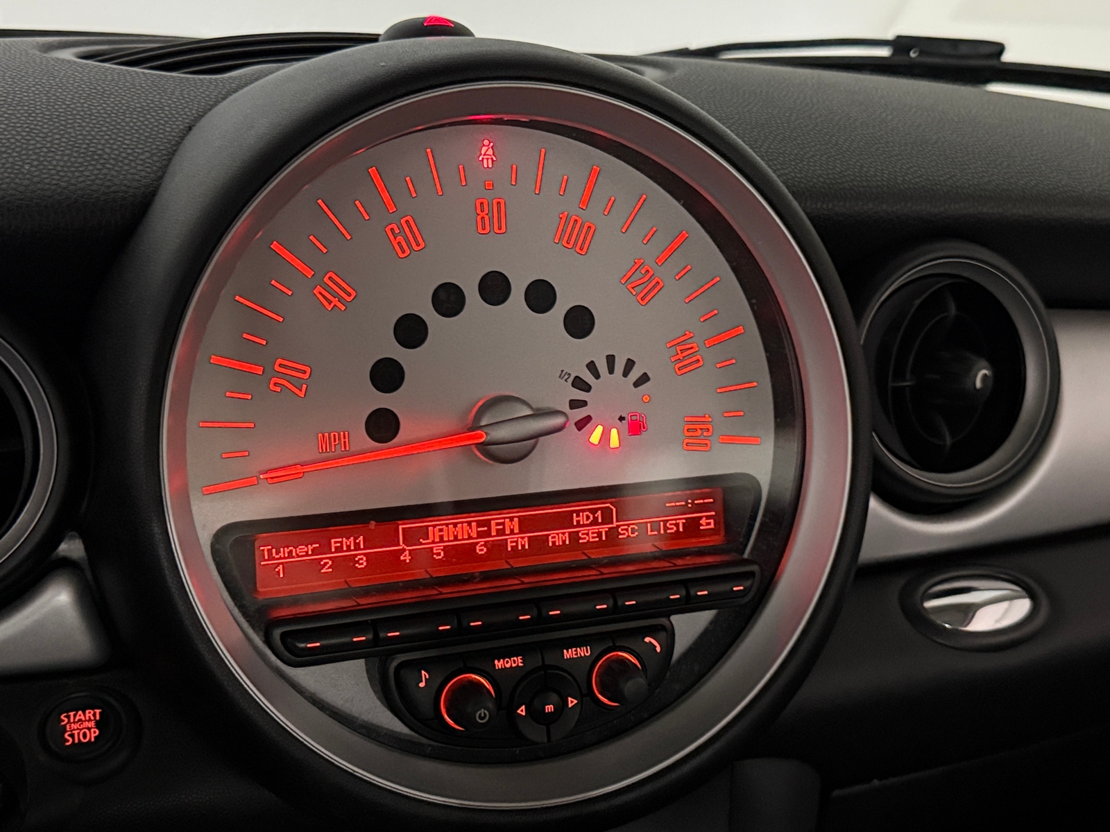 Thumbnail: 2013 MINI Cooper Hardtop - 3