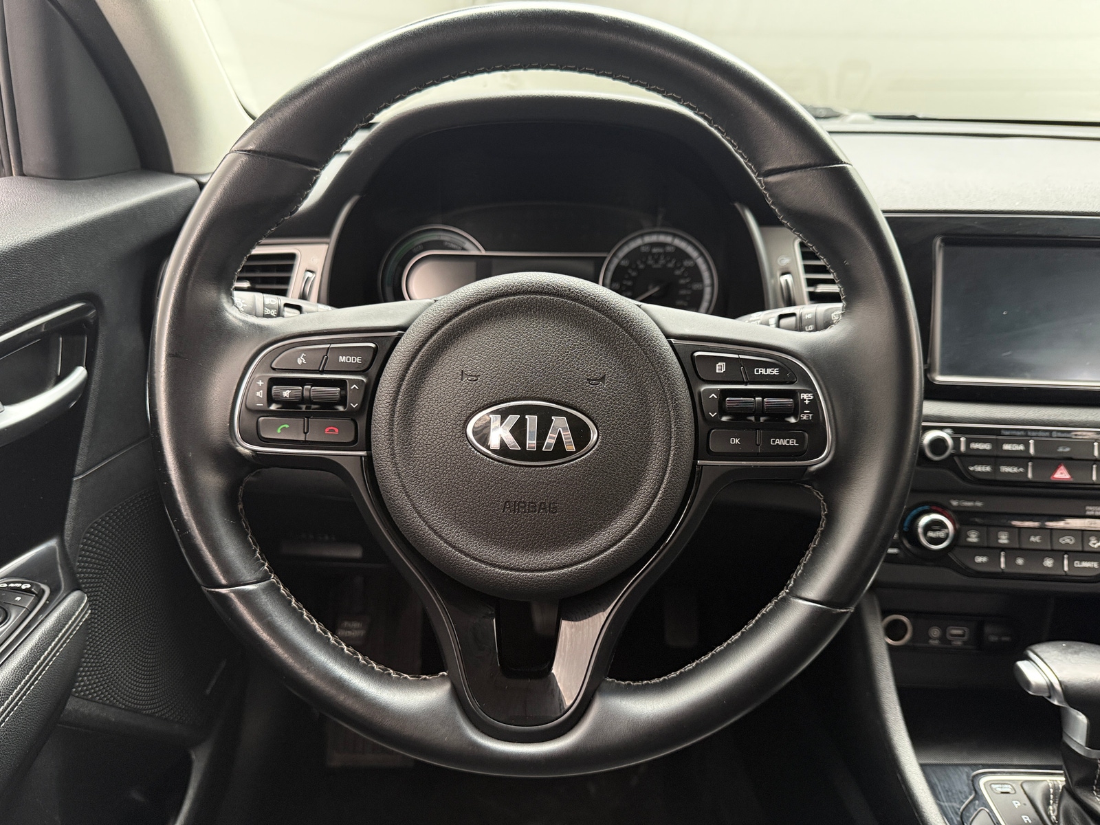 Thumbnail: 2018 Kia Niro - 5