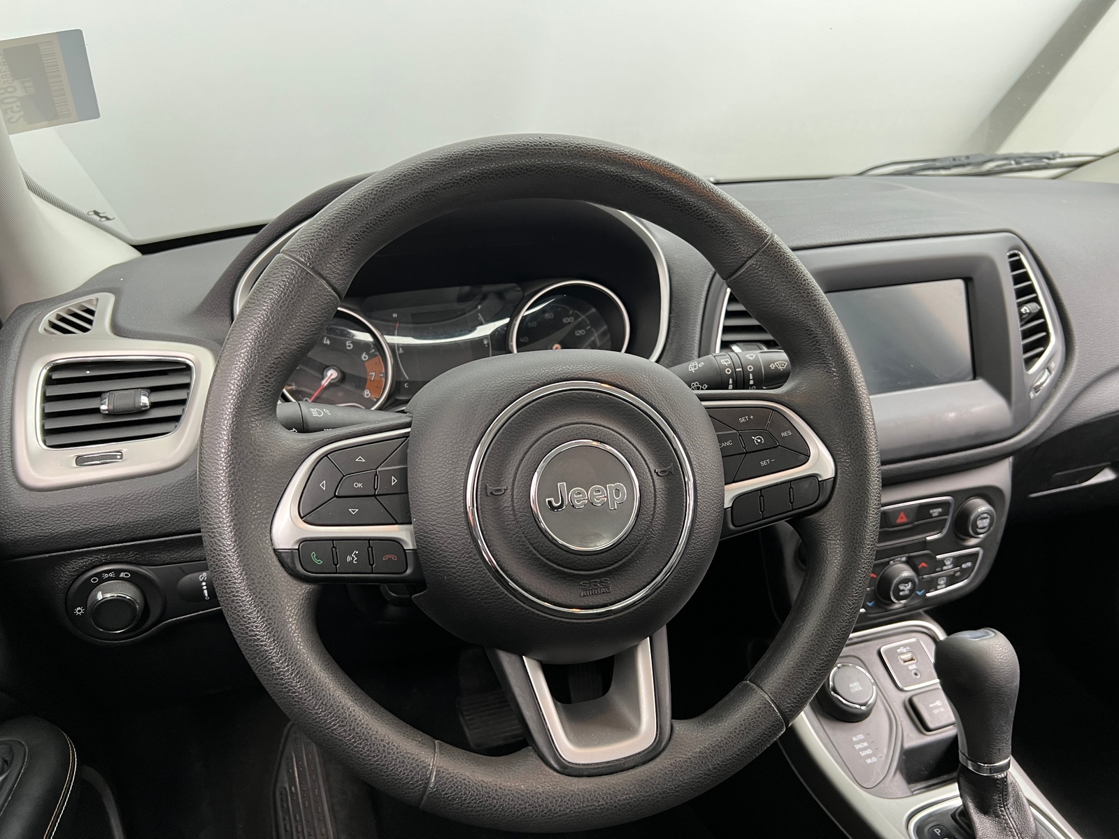 Thumbnail: 2020 Jeep Compass - 5